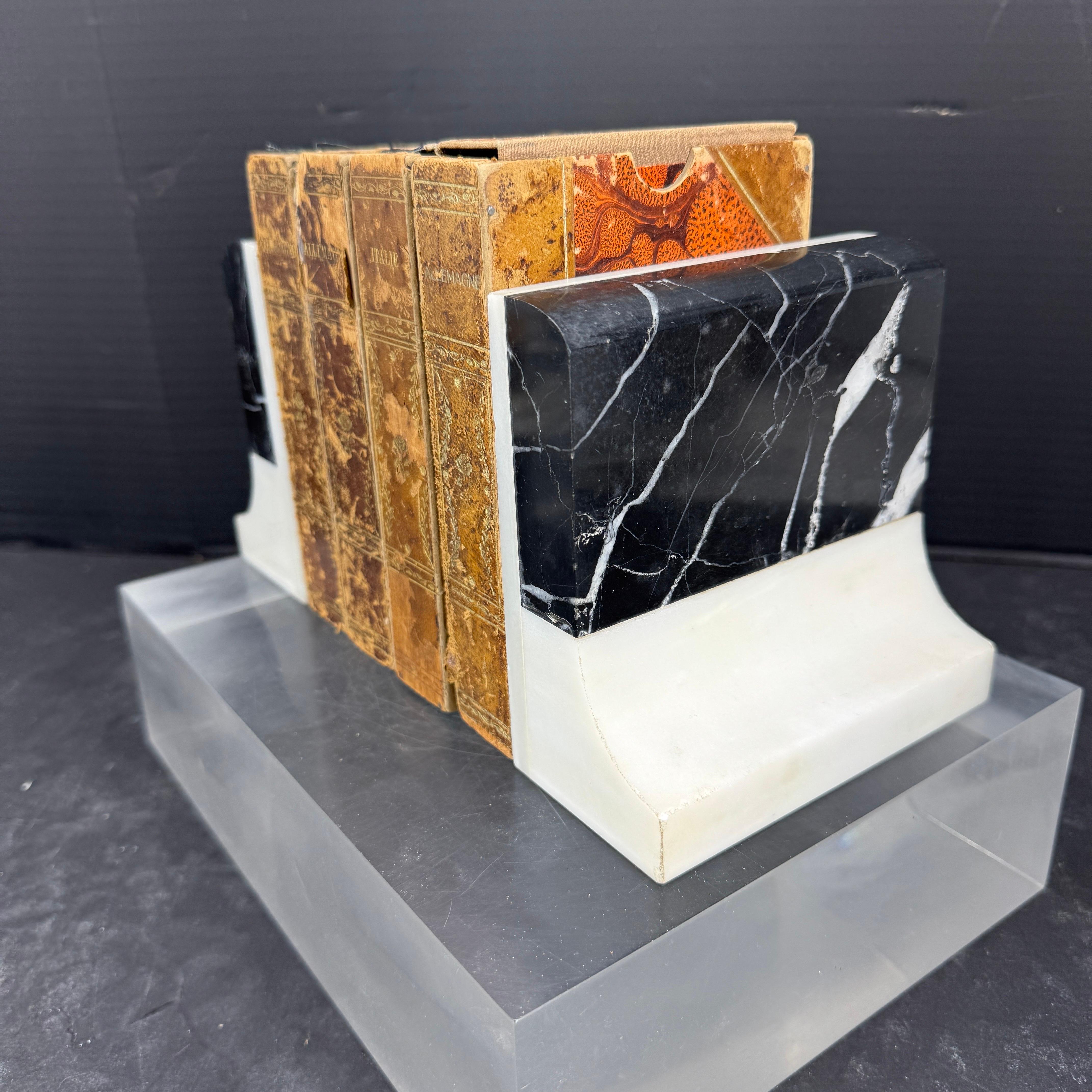 Set of Italian Onyx and White Marble Bookends For Sale 3