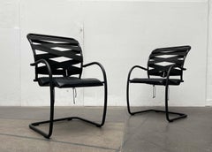 Conjunto de sillones italianos postmodernos Canasta en voladizo de Heron Parigi Años 80