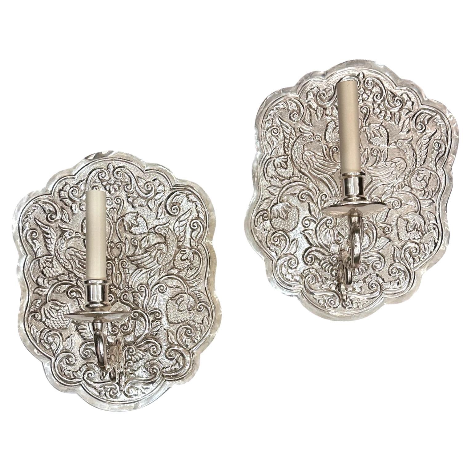 Set di lampade italiane Repoussé placcate in argento, vendute a coppia