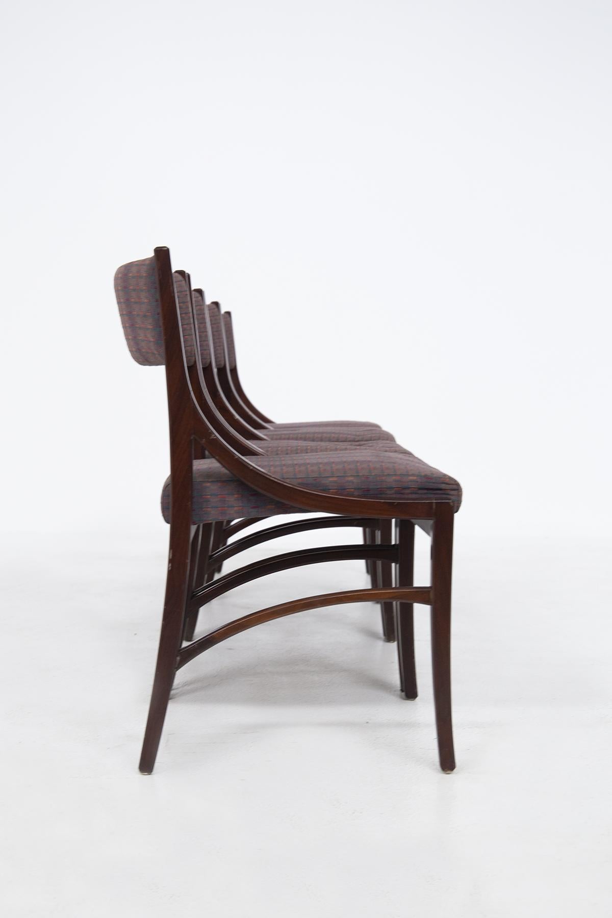 Ensemble de chaises italiennes vintage des années 1970 Bon état - En vente à Milano, IT