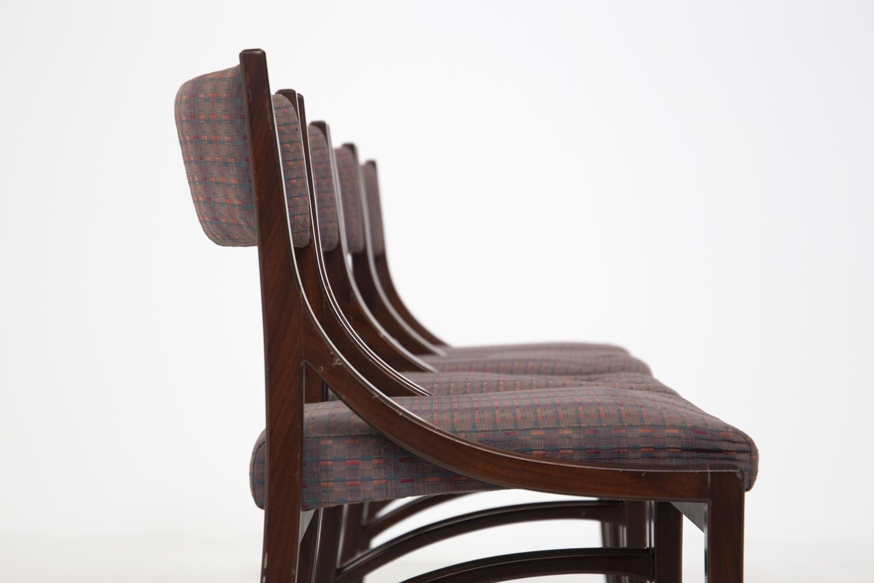 Fin du 20e siècle Ensemble de chaises italiennes vintage des années 1970 en vente