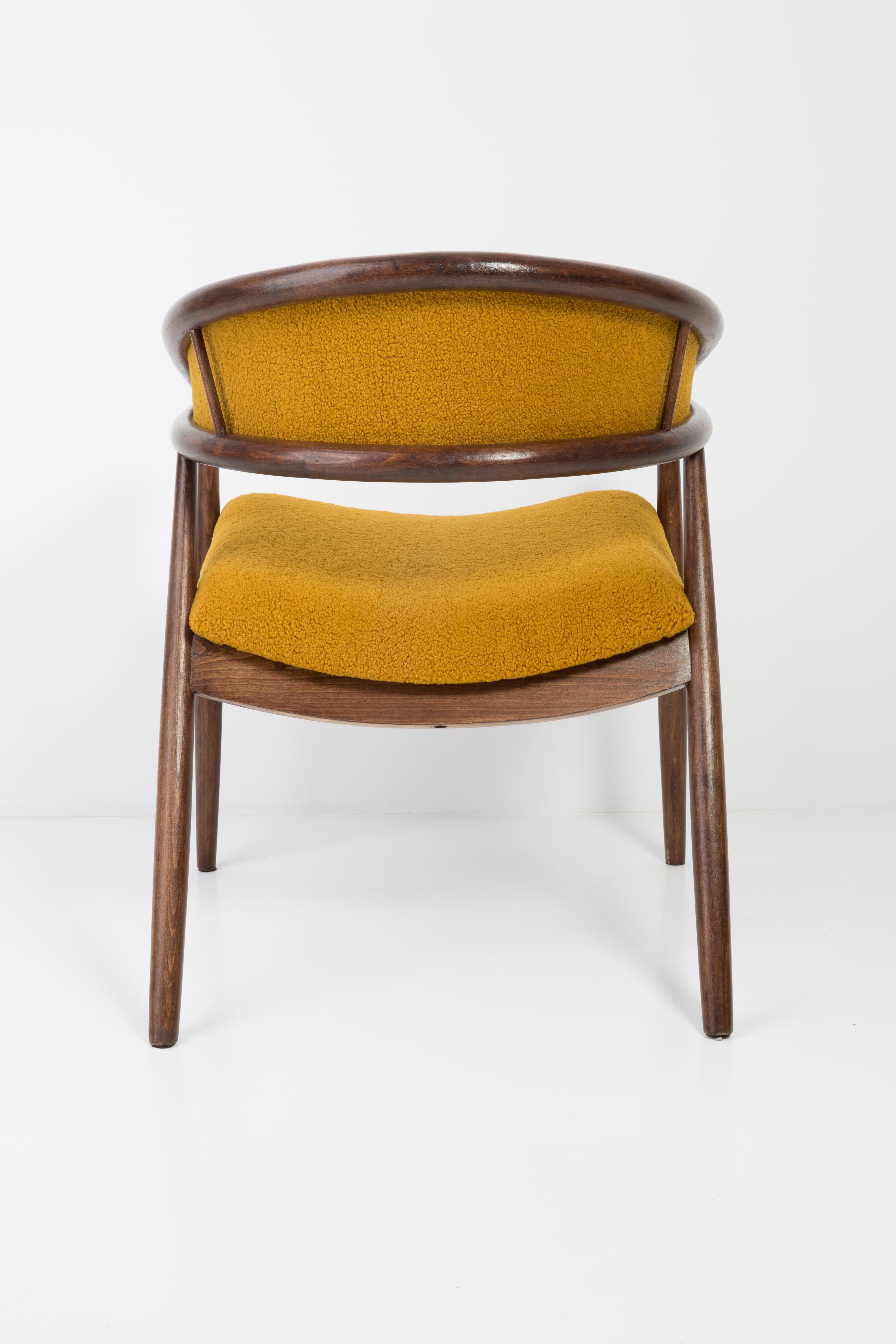 Set of James Mont Bent Beech Armchairs and Table, Yellow Ochra Boucle, 1960s For Sale 6