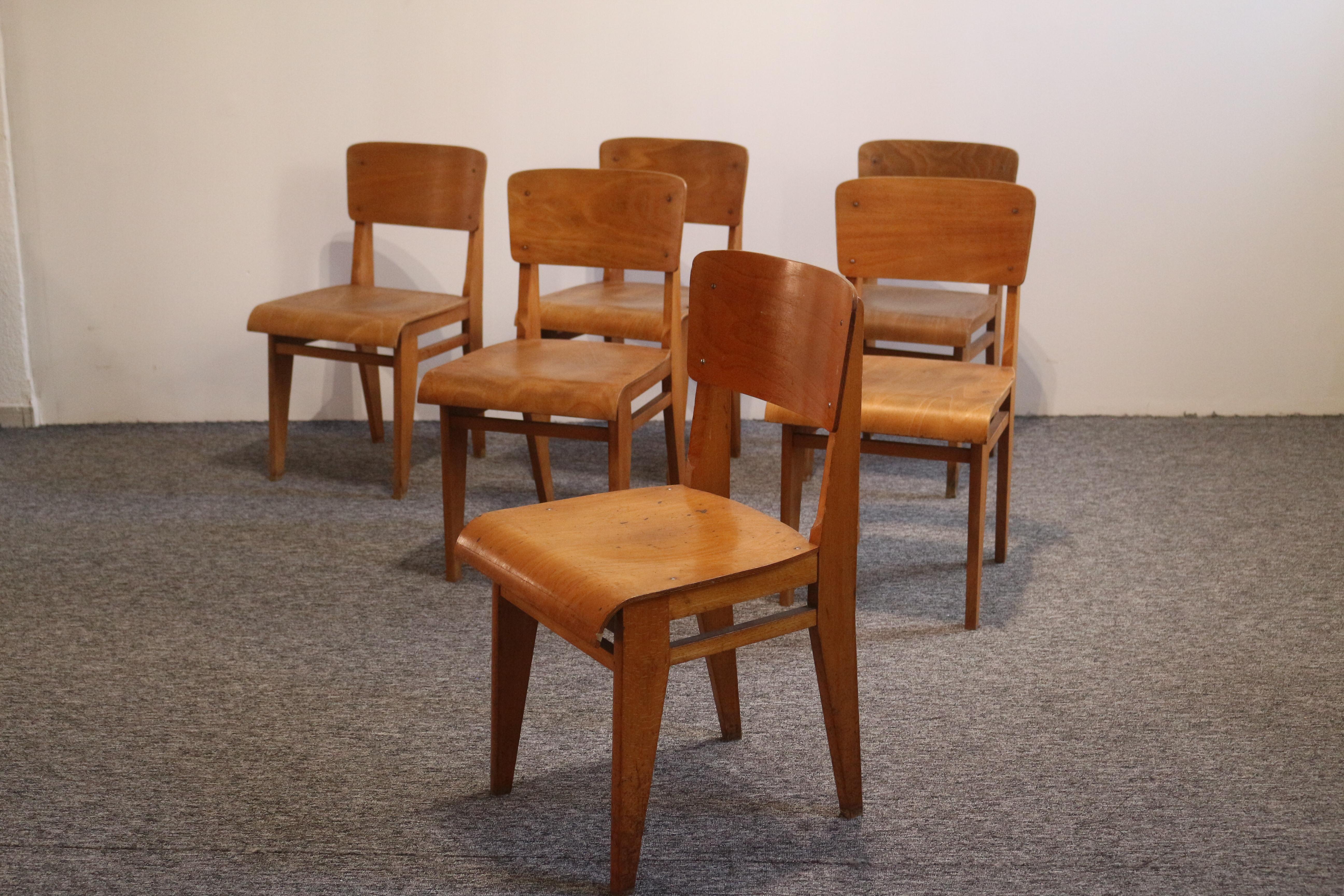 Mid-Century Modern Ensemble de chaises standards en bois 