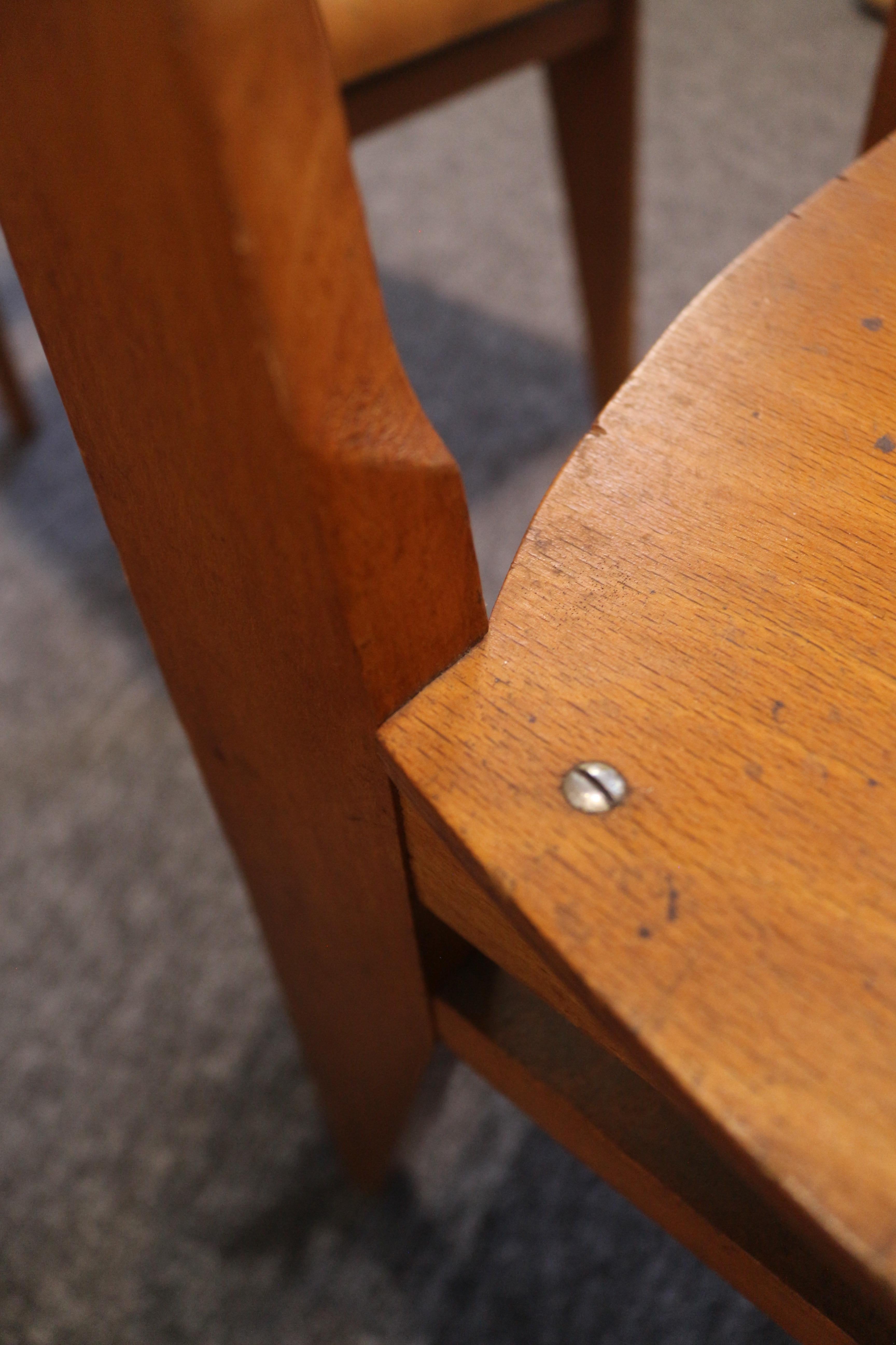 Ensemble de chaises standards en bois 