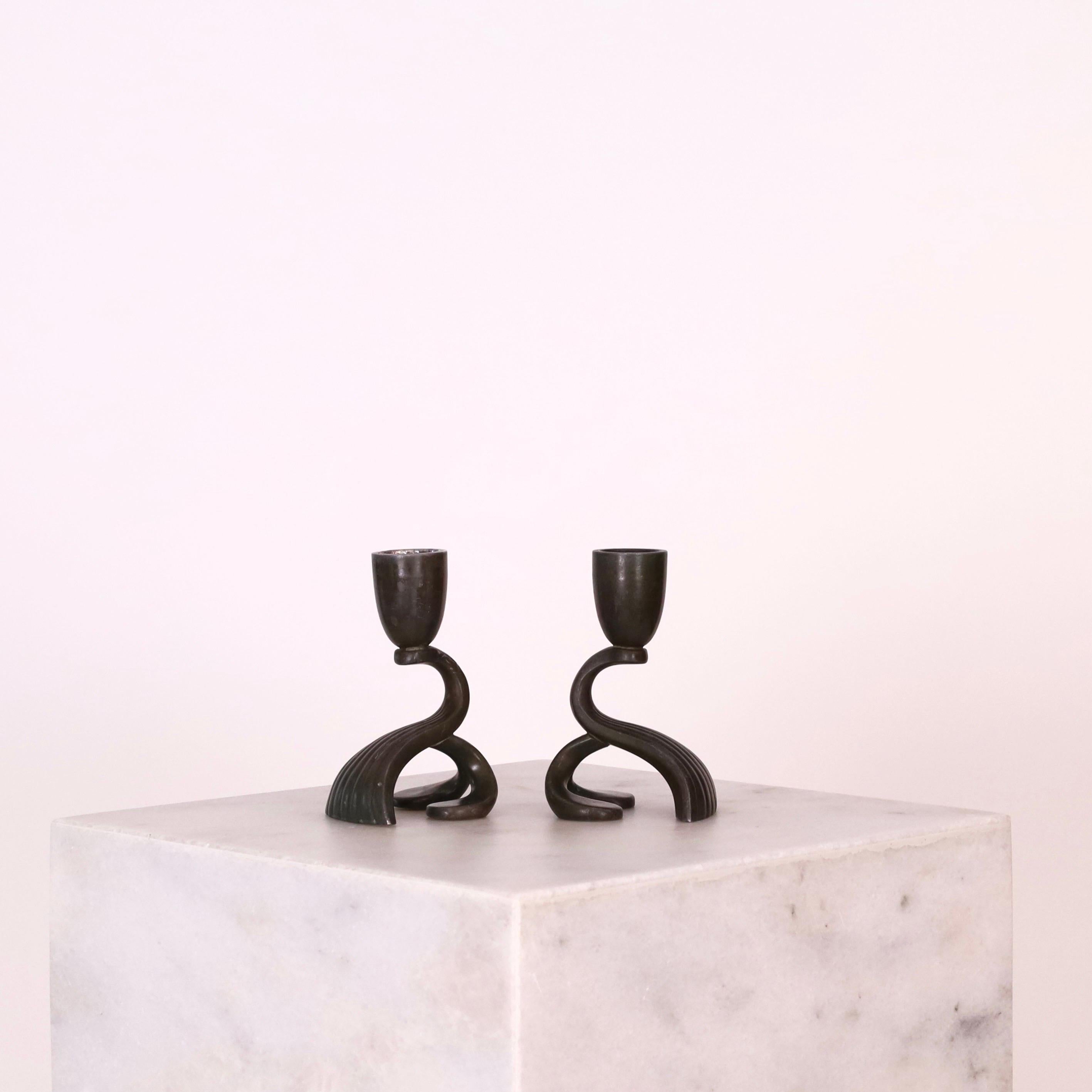 Danese Set di candelabri discometallici Just Andersen, anni '30, Danimarca in vendita