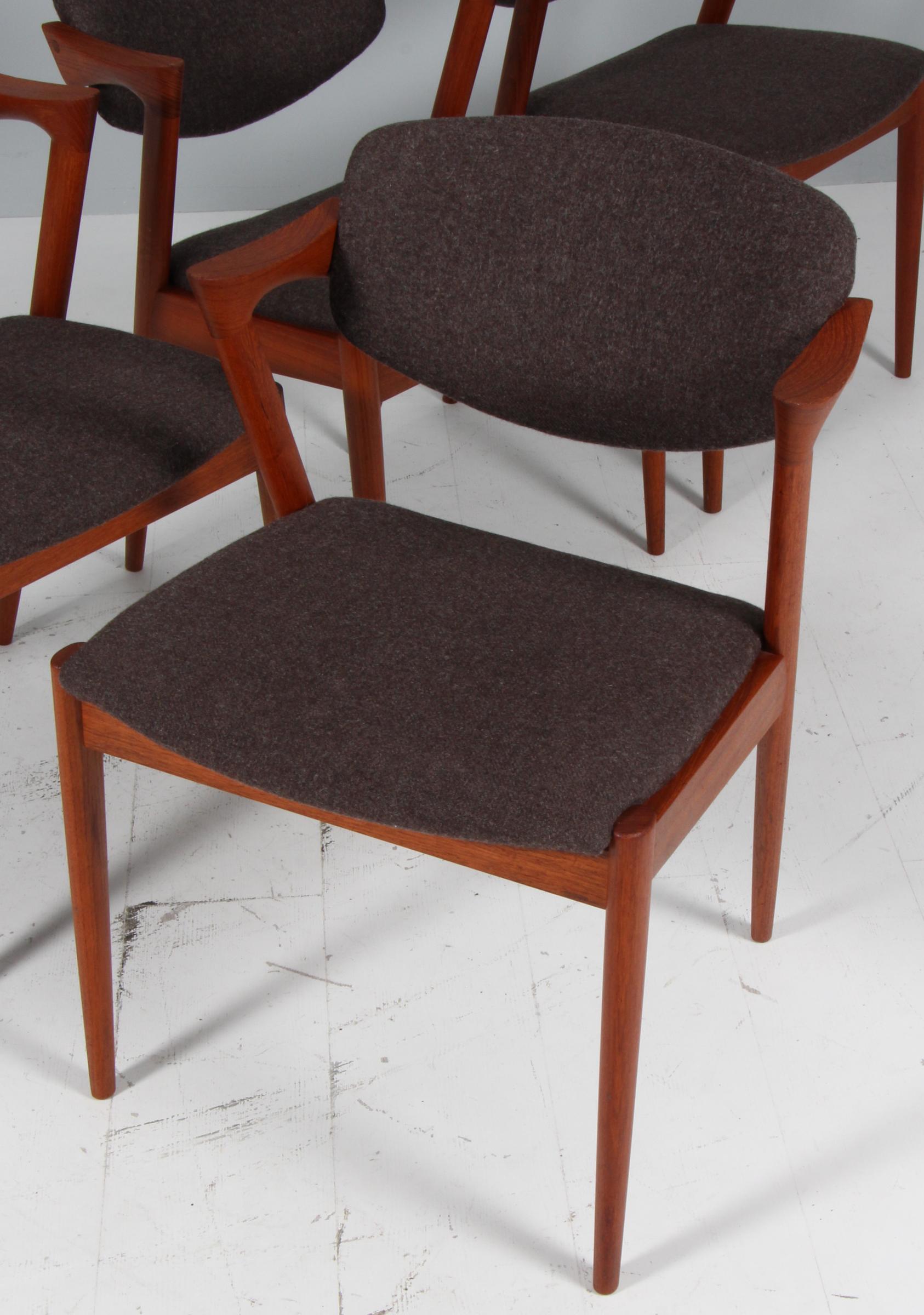Set di sedie da pranzo Kai Kristiansen Model 42, teak, lana, anni '60 In condizioni ottime in vendita a Esbjerg, DK