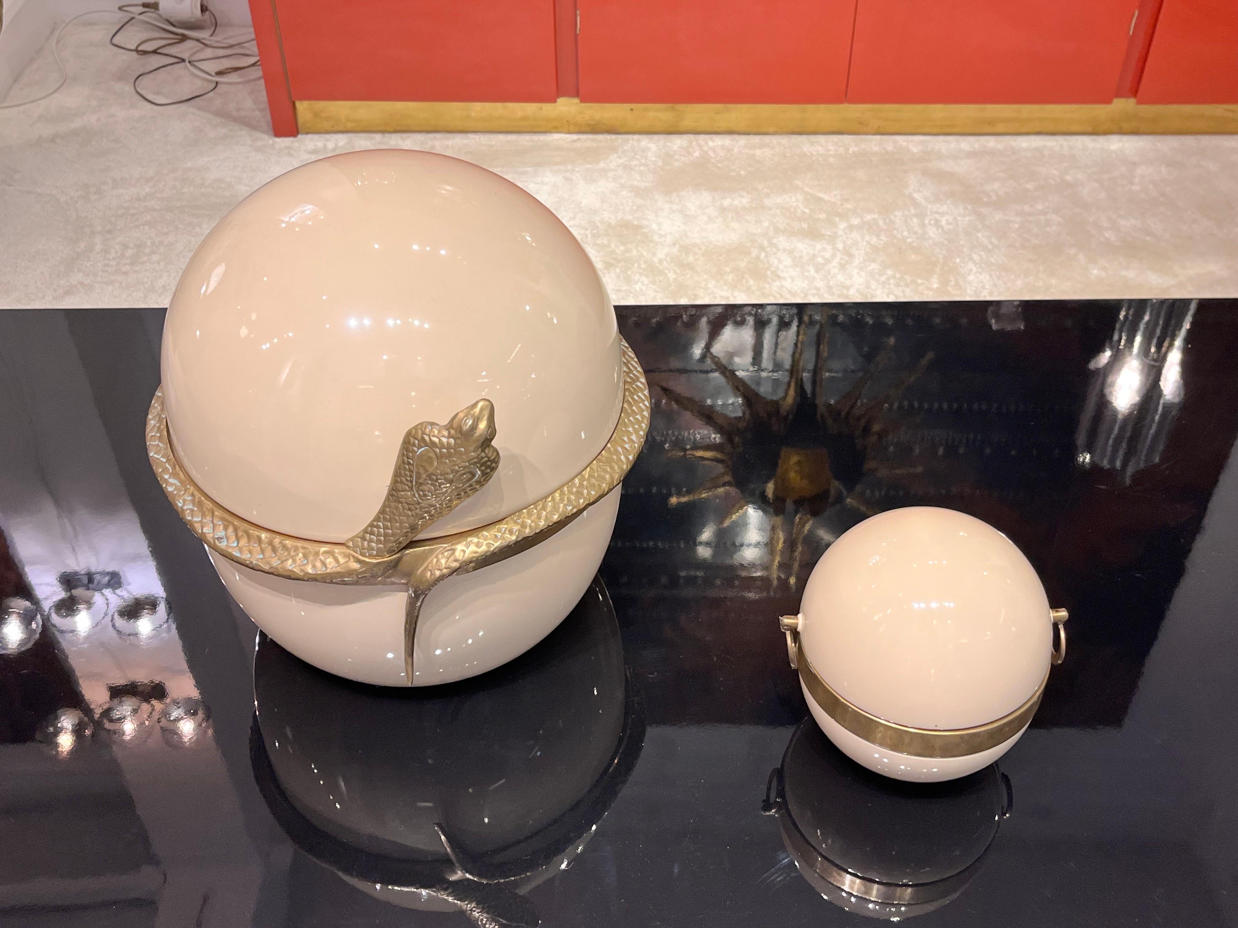 Mid-Century Modern Set of Lacquered Metal and Bronze Punch Bowl and Shot Glass Box, Italy, 1970 For Sale