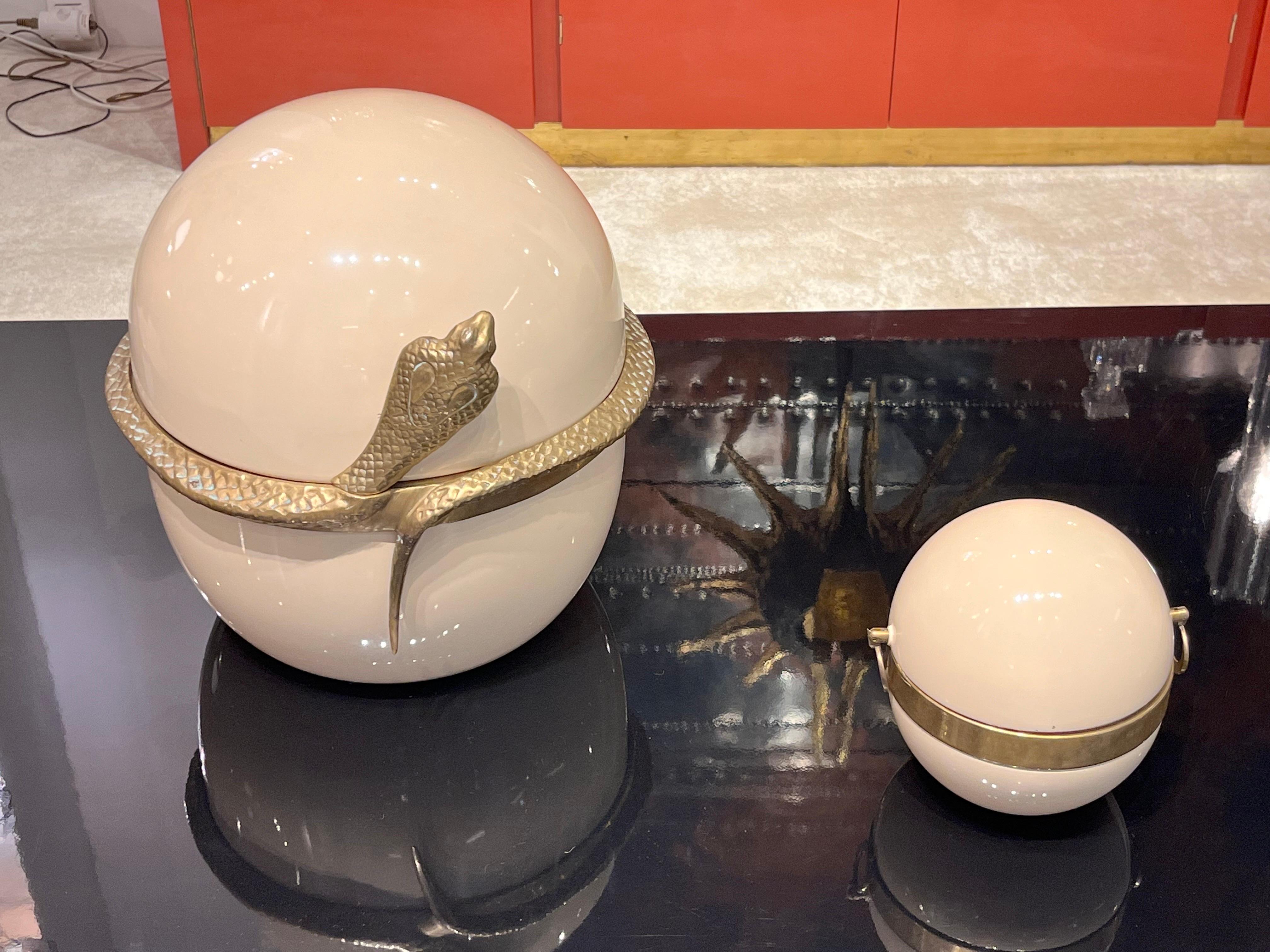 Set of Lacquered Metal and Bronze Punch Bowl and Shot Glass Box, Italy, 1970 For Sale 3