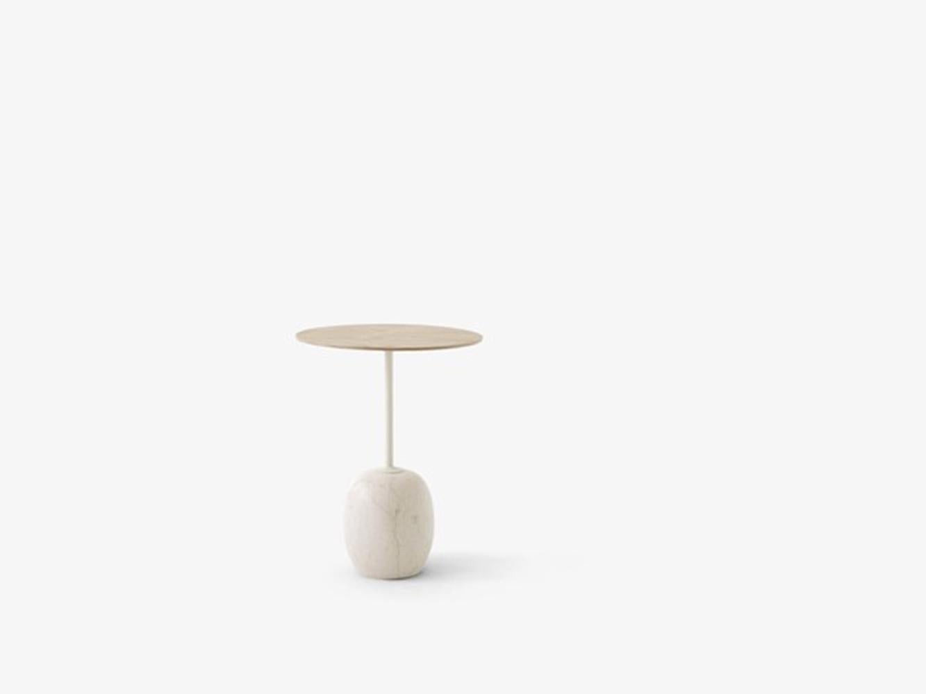 Scandinave moderne Ensemble de tables d'appoint Lato en chêne laqué et marbre par Luca Nichetto pour & Tradition en vente