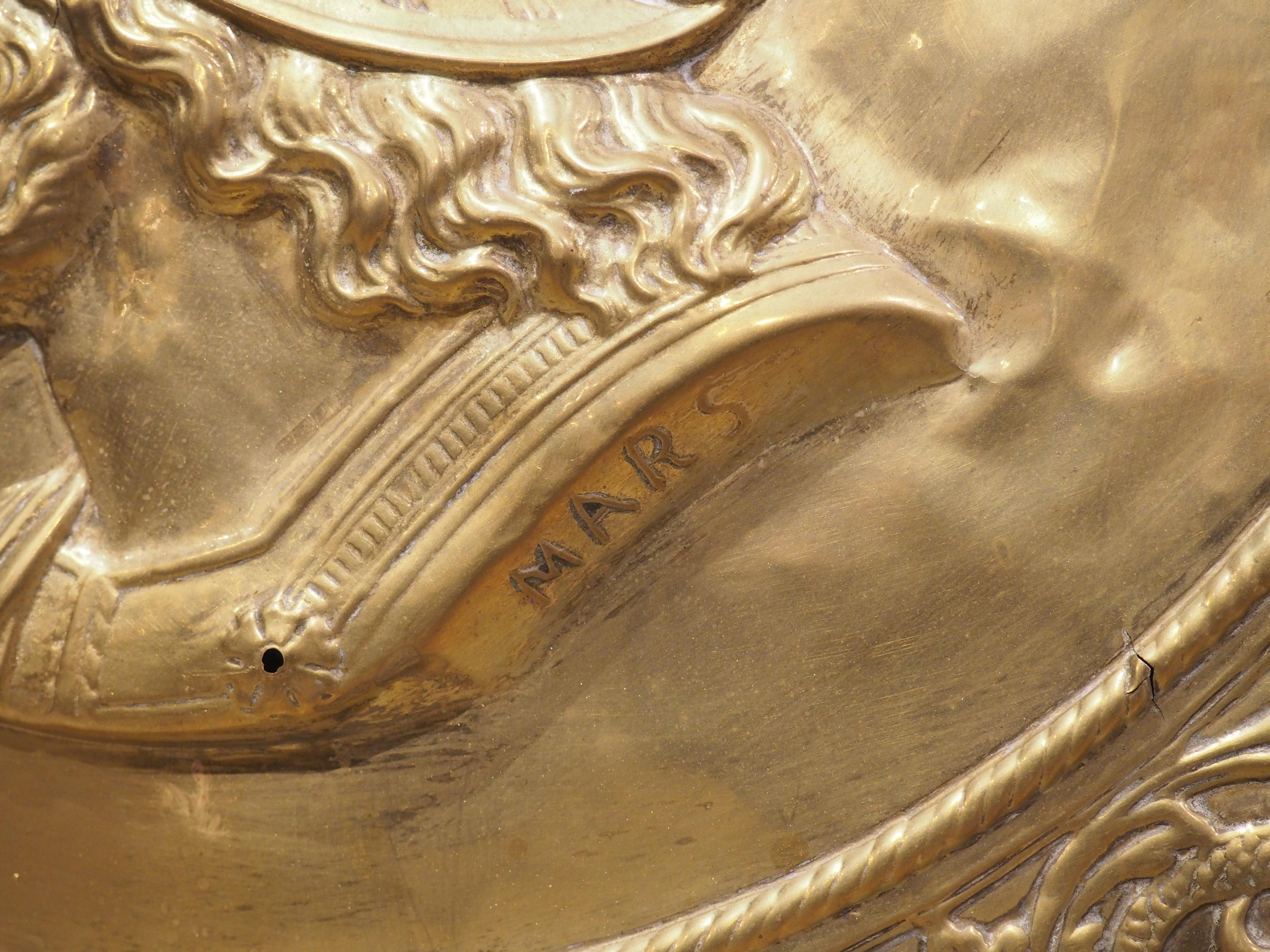 Juego de grandes cargadores de Marte y Minerva en cobre dorado repulido del s. XIX francés en Bueno estado para la venta en Dallas, TX