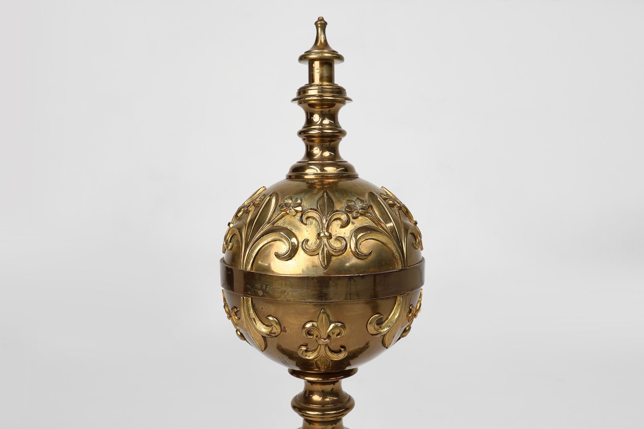 Ensemble de grands brûlots en cuivre néo-classique du 20e siècle, France ca. 1940 Bon état - En vente à Meulebeke, BE