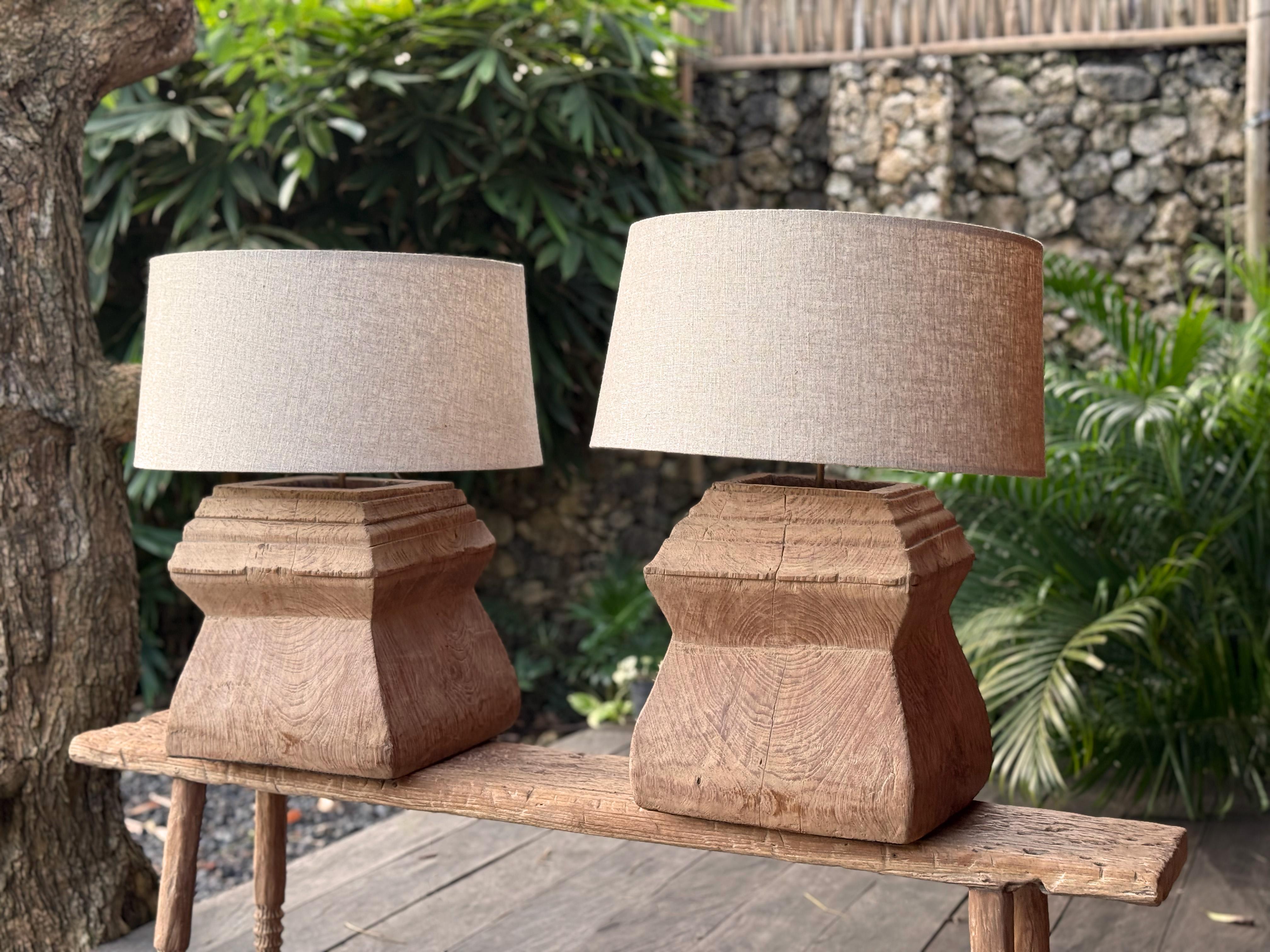 Set of Large Antique Javanese Teak Column Base Lamps, Modern Organic For Sale 1