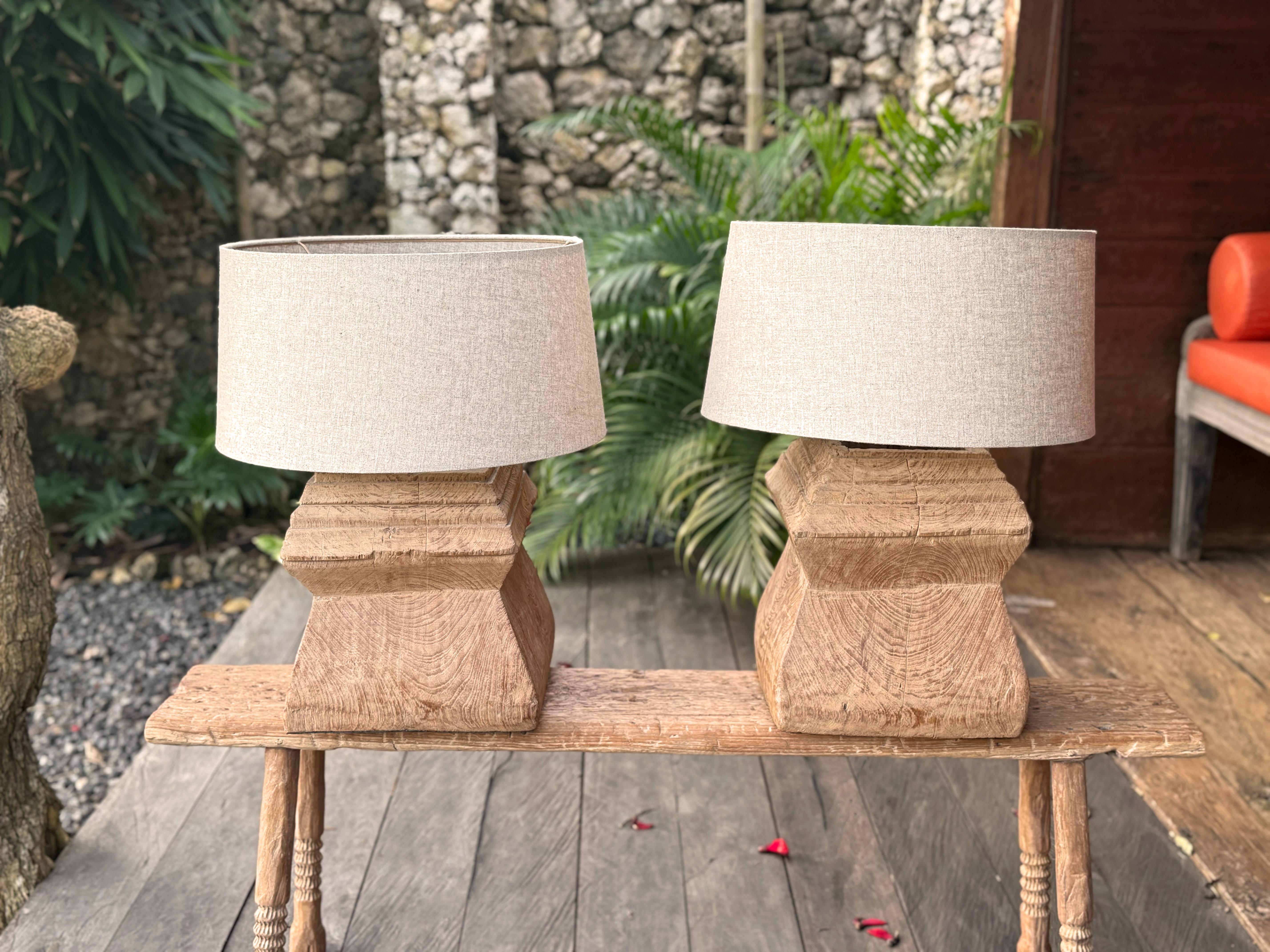 Set of Large Antique Javanese Teak Column Base Lamps, Modern Organic For Sale 2