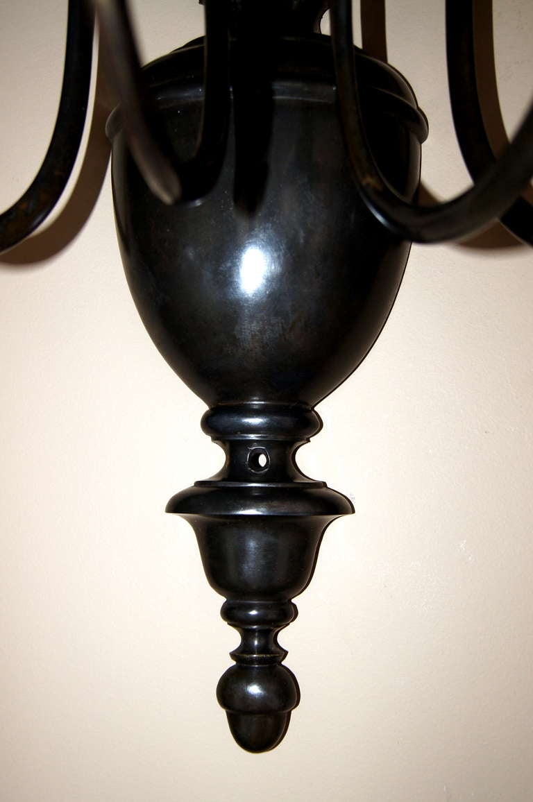 Bronzo Set di grandi lampade olandesi, vendute a coppia in vendita