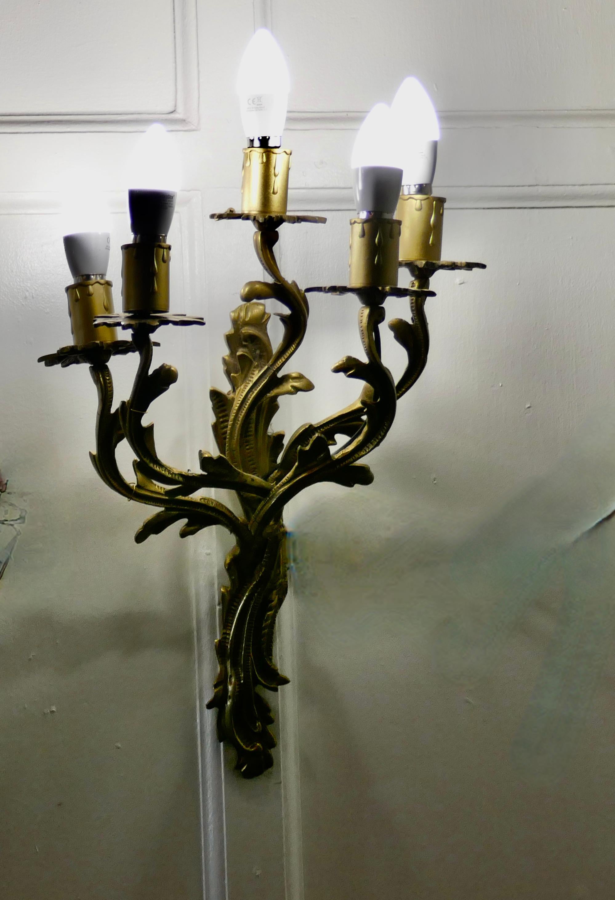Set of Large French Brass 5 Branch Wall Lights In Good Condition For Sale In Chillerton, Isle of Wight