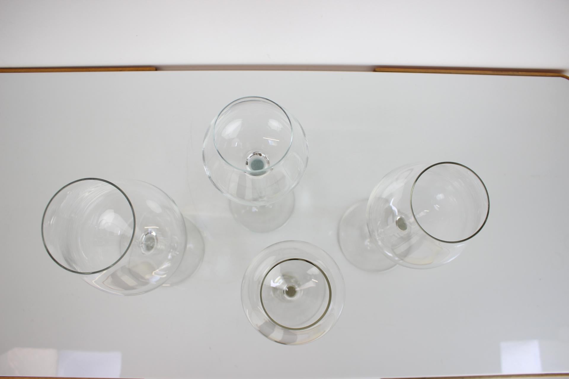 Mid-Century Modern Set of Large Glass Goblets 1960s, Czechoslovakia For Sale