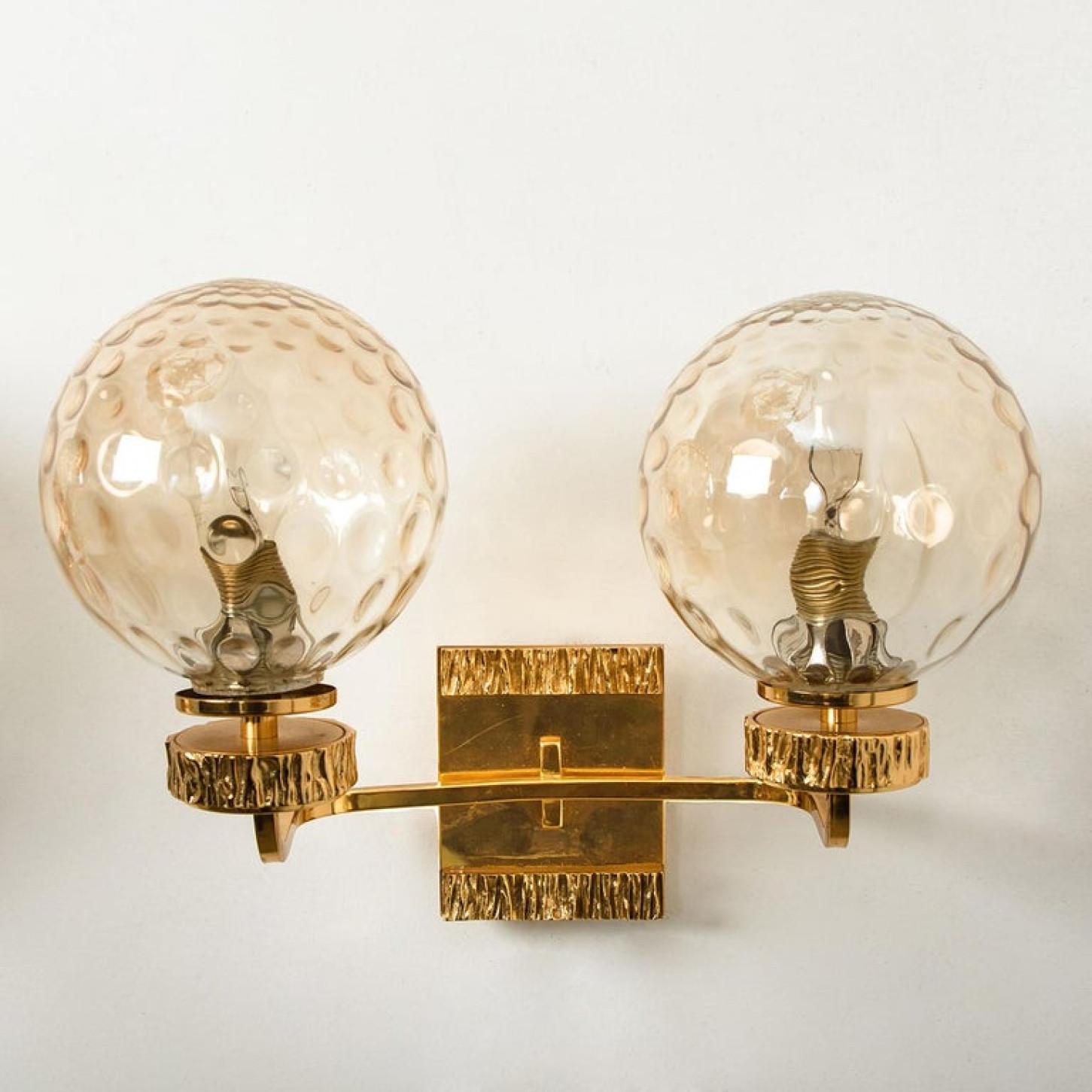 Set of Large Gold-Plated Glass Wall Lights in the Style of Brotto For Sale 4