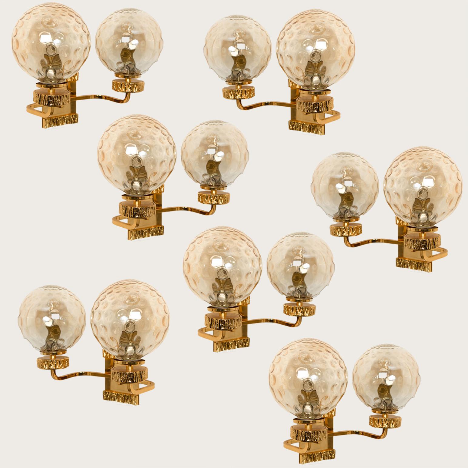20th Century Set of Large Gold-Plated Glass Wall Lights in the Style of Brotto For Sale