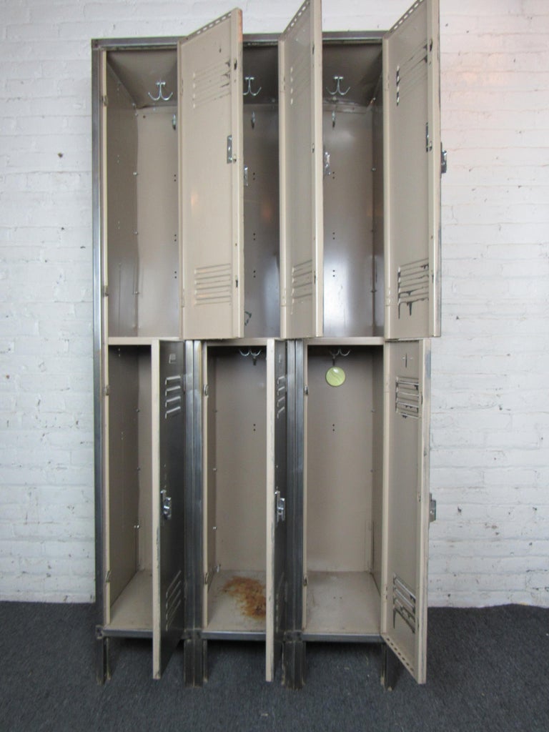 Set of Large Industrial Lockers In Good Condition For Sale In Brooklyn, NY