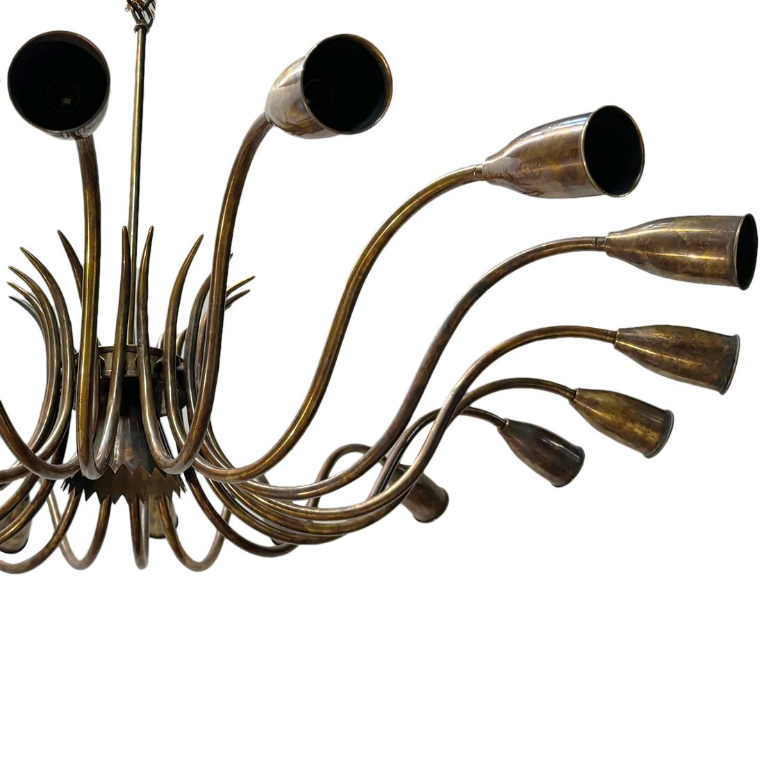 Italiano Set di grandi lampadari italiani di metà secolo, venduti singolarmente in vendita