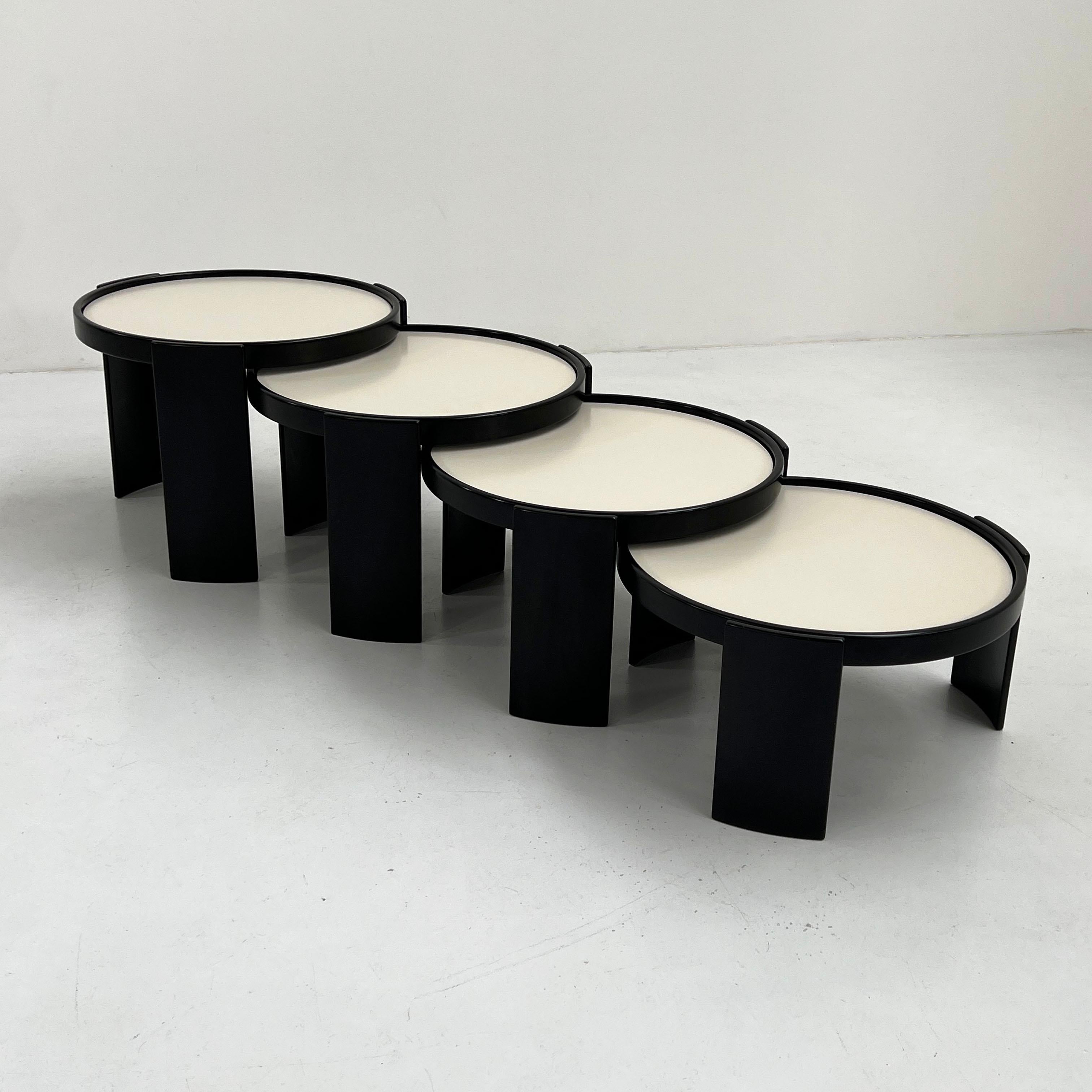 Italian Set of Large Reversible Nesting Tables by Gianfranco Frattini for Cassina, 1960s For Sale