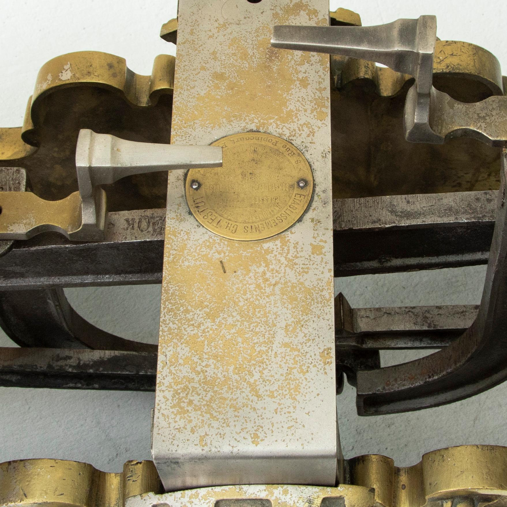Ensemble d'écailles de boucherie françaises de la fin du 19e siècle en bronze et fer à double face en vente 3
