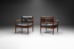 Conjunto de butacas "Cadett" de cuero y madera, Eric Merthen, Suecia Años 60