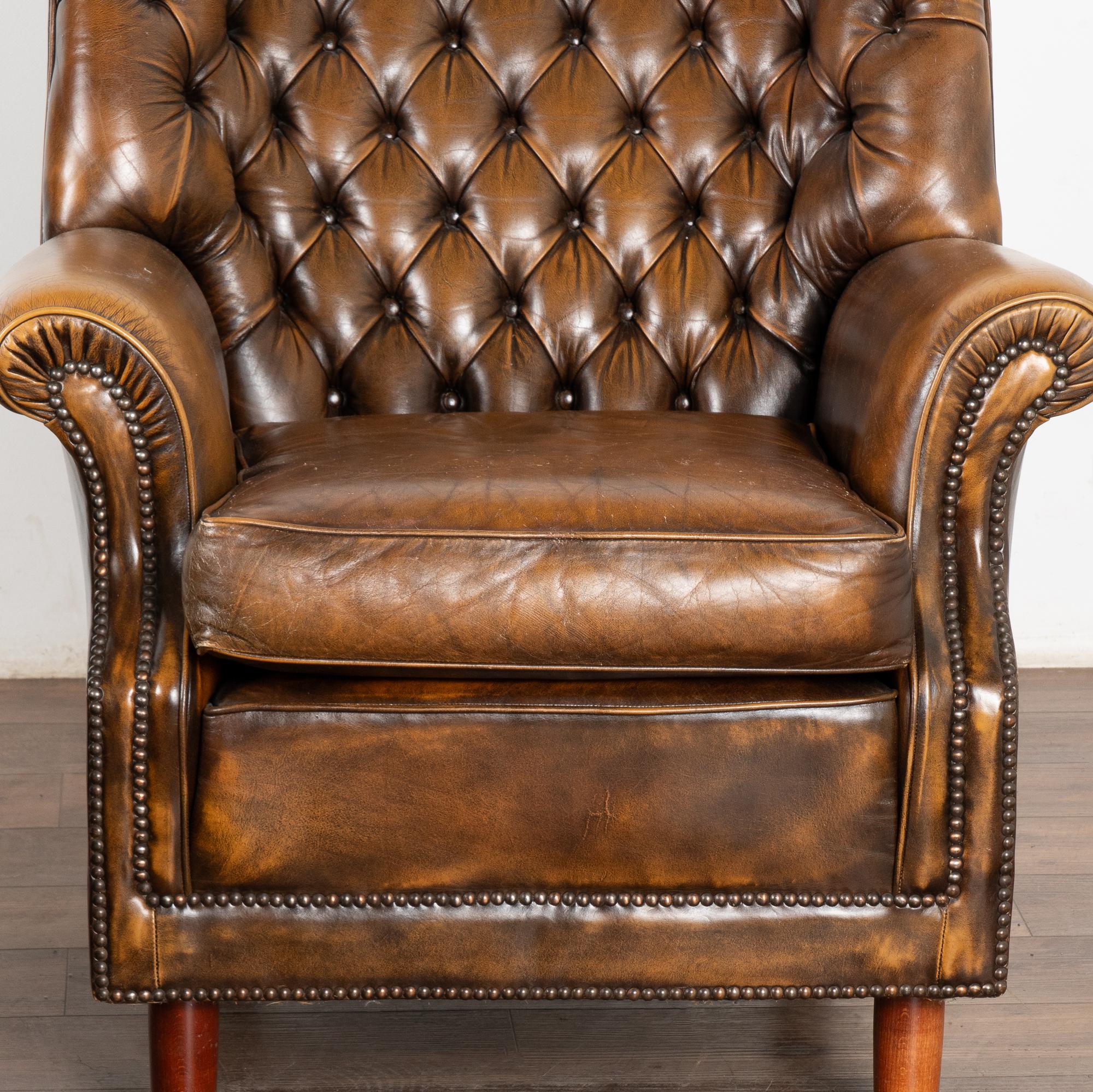 20th Century Set of Leather Chesterfield 3 Seat Sofa & Two Club Armchairs, Denmark circa 1980