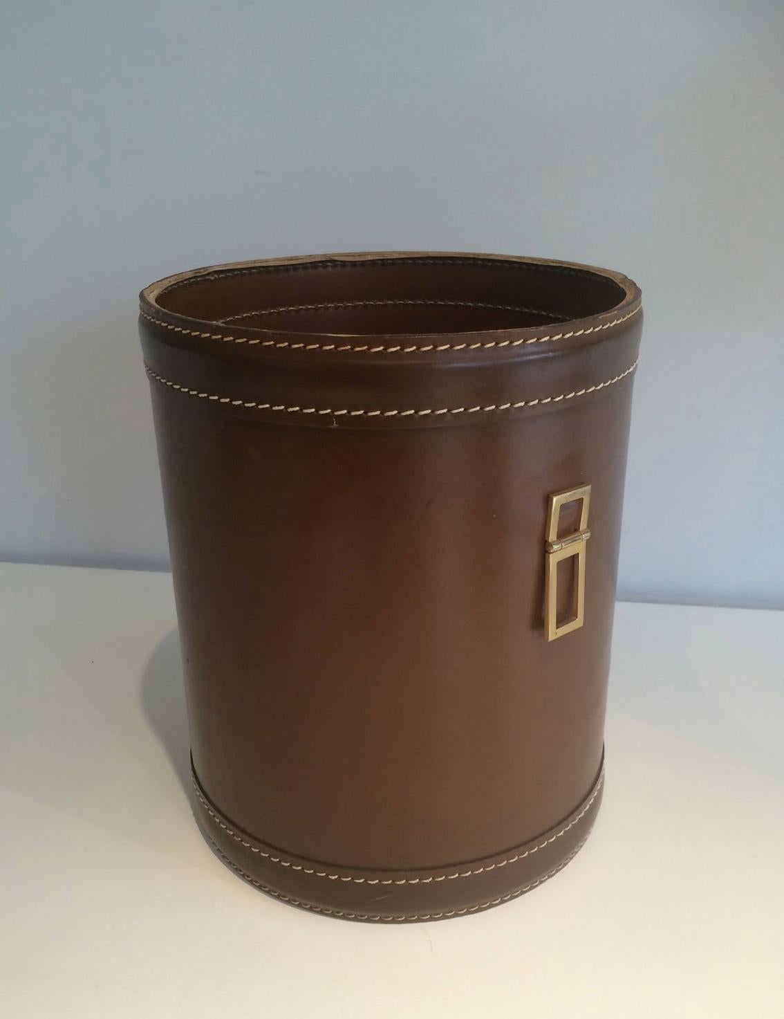 Set di lampada in pelle, cestino, portacarte, agenda e portapenne, circa 1970 In condizioni buone in vendita a Marcq-en-Barœul, Hauts-de-France