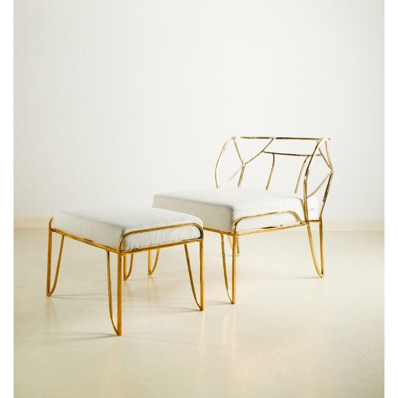 Set aus Lena Sessel und Hocker - Gestell aus Messing und Polsterung in Weiß von Masaya (Postmoderne) im Angebot
