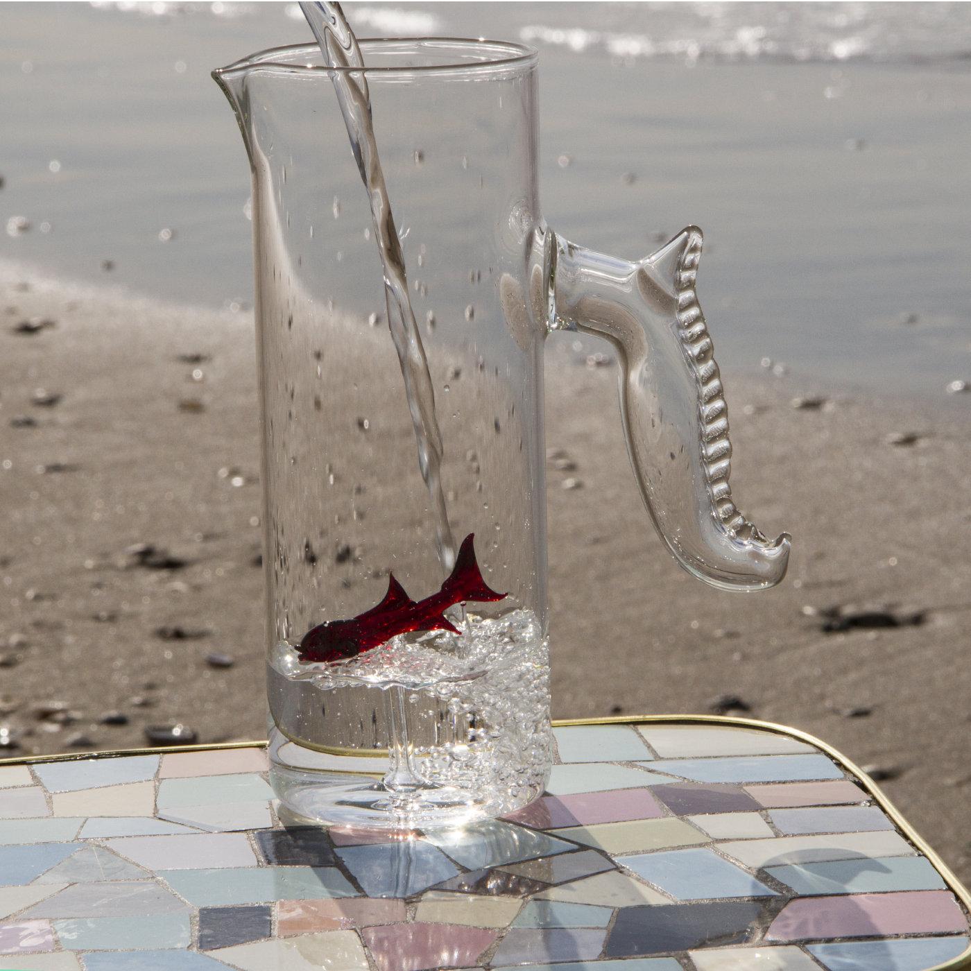 Italian Set of Little Red Fish Pitcher and Four Rounded Little Fish Glasses For Sale