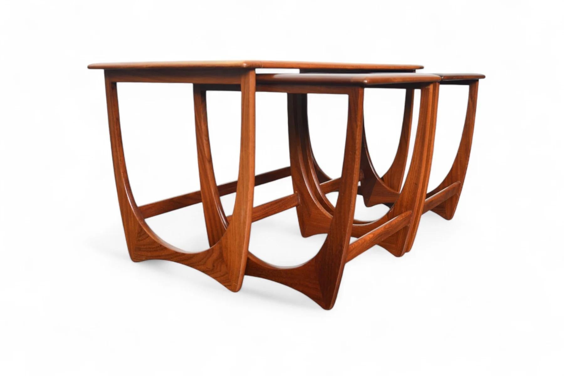 Set of Long G Plan Astro Nesting Tables #2 For Sale 2