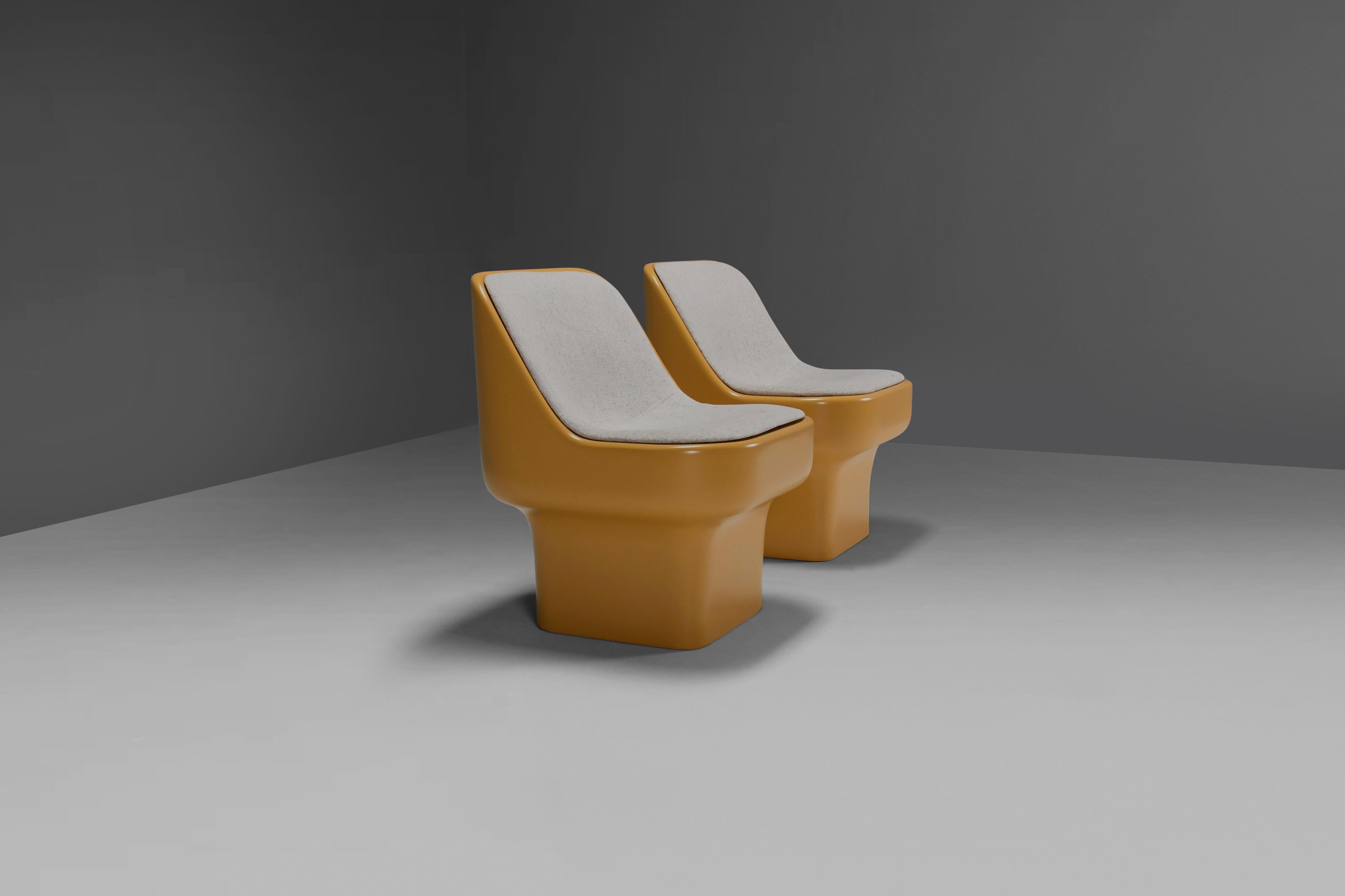 Conjunto de sillones de Douglas Deeds para Architectural Fiberglass Co, 1972 Lacado en venta