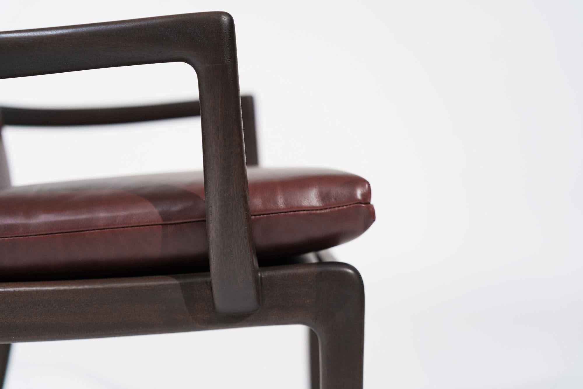Set of Lounge Chairs by Ole Wanscher in Sangria Leather, Denmark, C. 1960s For Sale 6