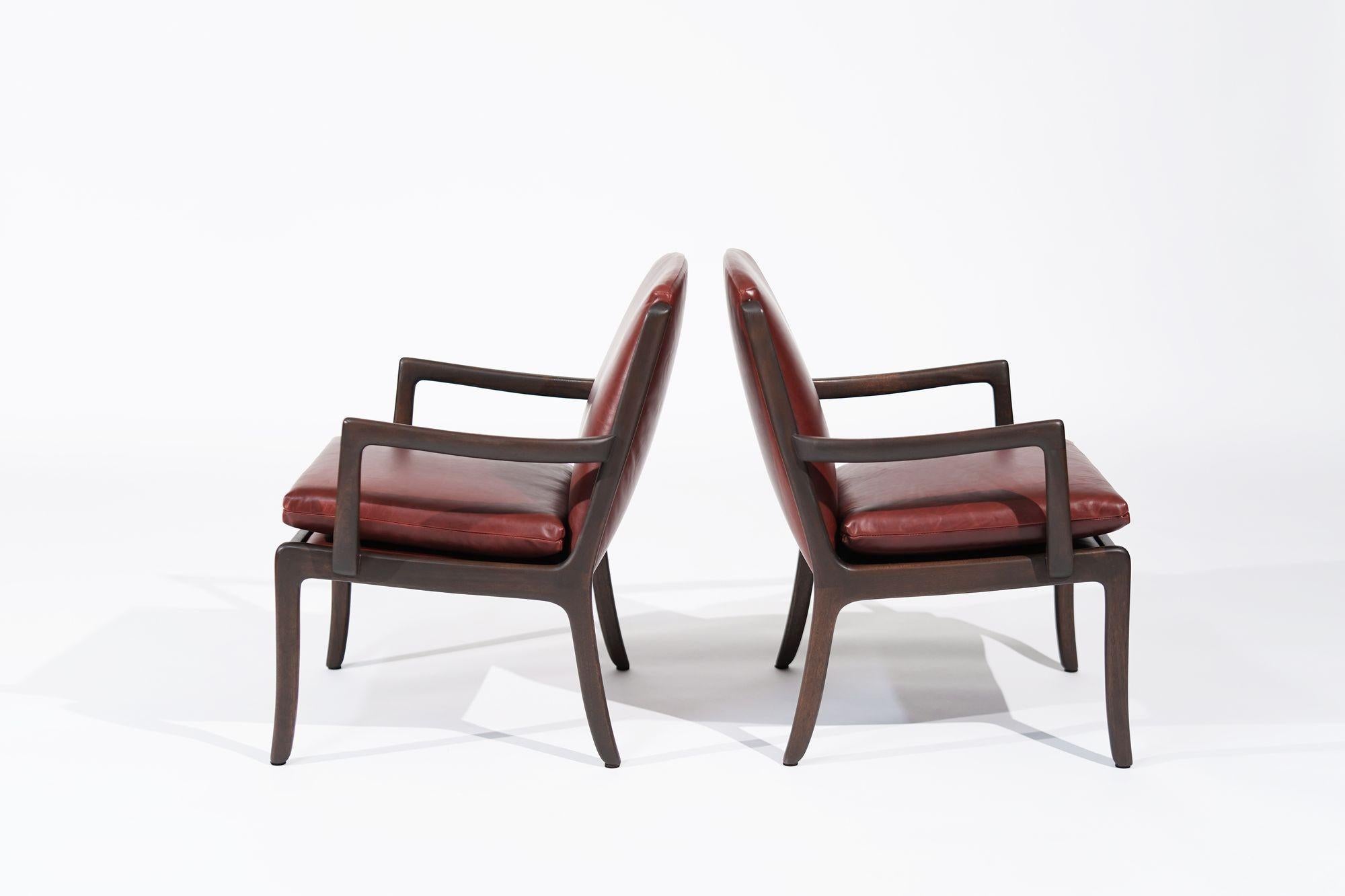 20th Century Set of Lounge Chairs by Ole Wanscher in Sangria Leather, Denmark, C. 1960s For Sale