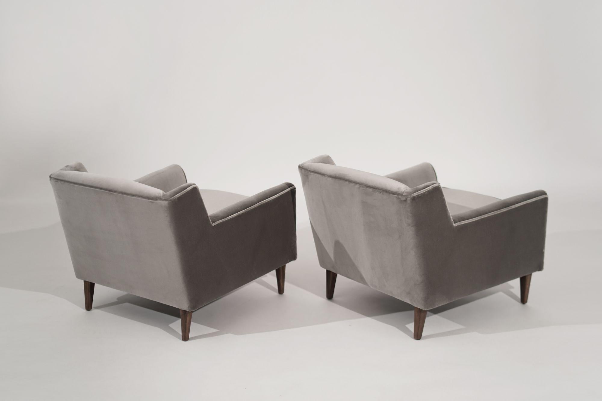 Set of Lounge Chairs in Grey Alpaca Velvet by Edward Wormley, circa 1950s In Excellent Condition In Westport, CT