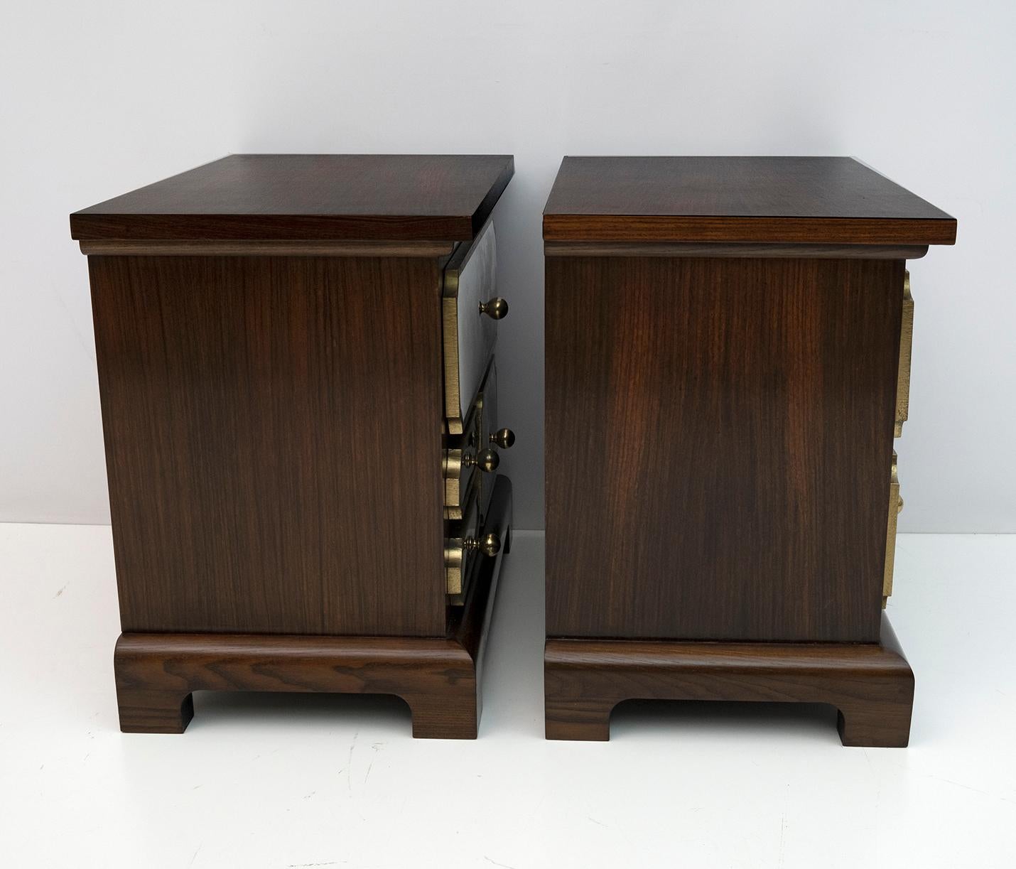 Set of Luciano Frigerio Mid-Century Modern Italian Dresser and Bedside Tables For Sale 11