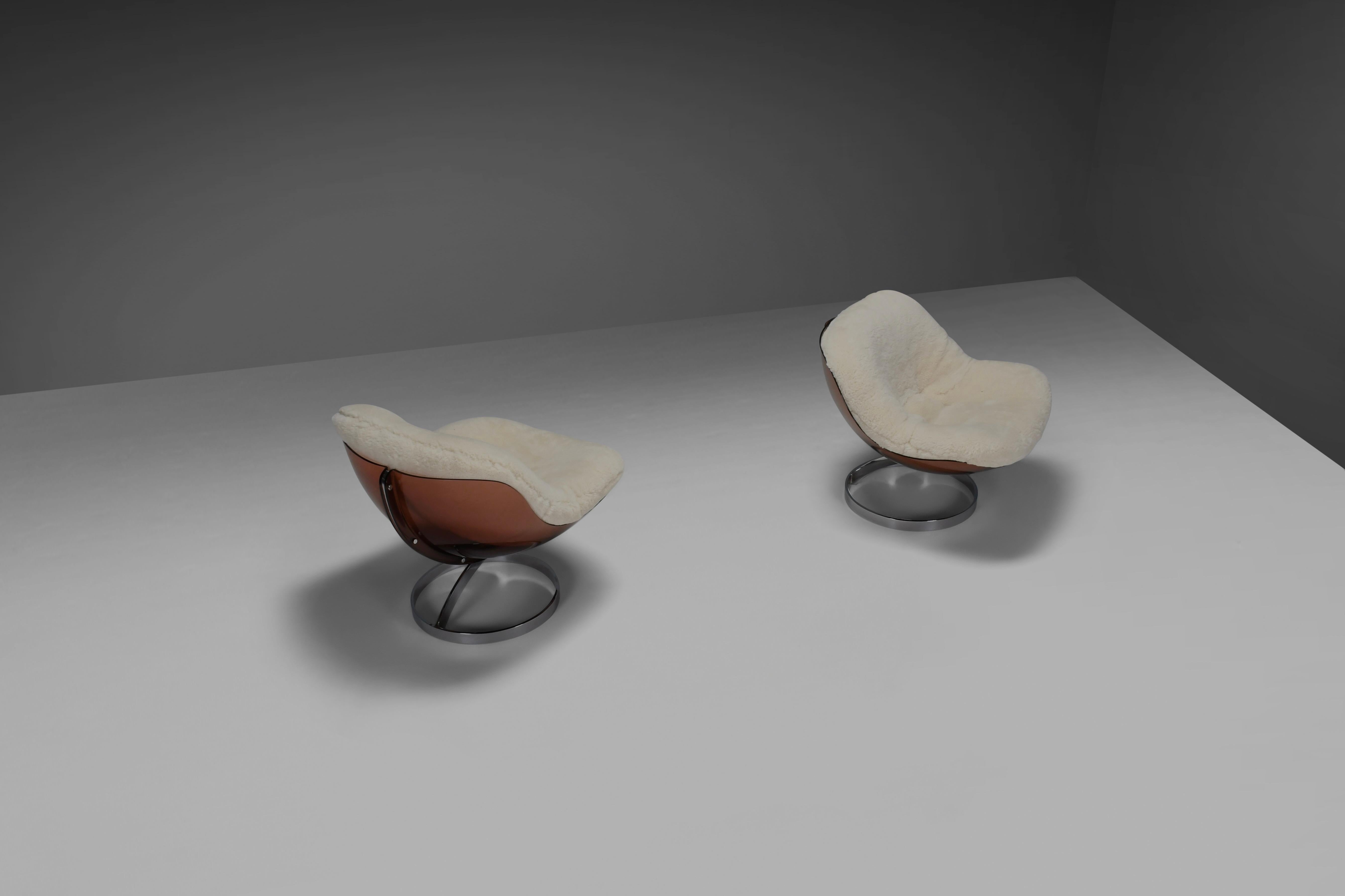 Metal Set of Lucite and Wool ’Sphere’ Lounge Chairs by Boris Tabacoff for MMM, 1971 For Sale