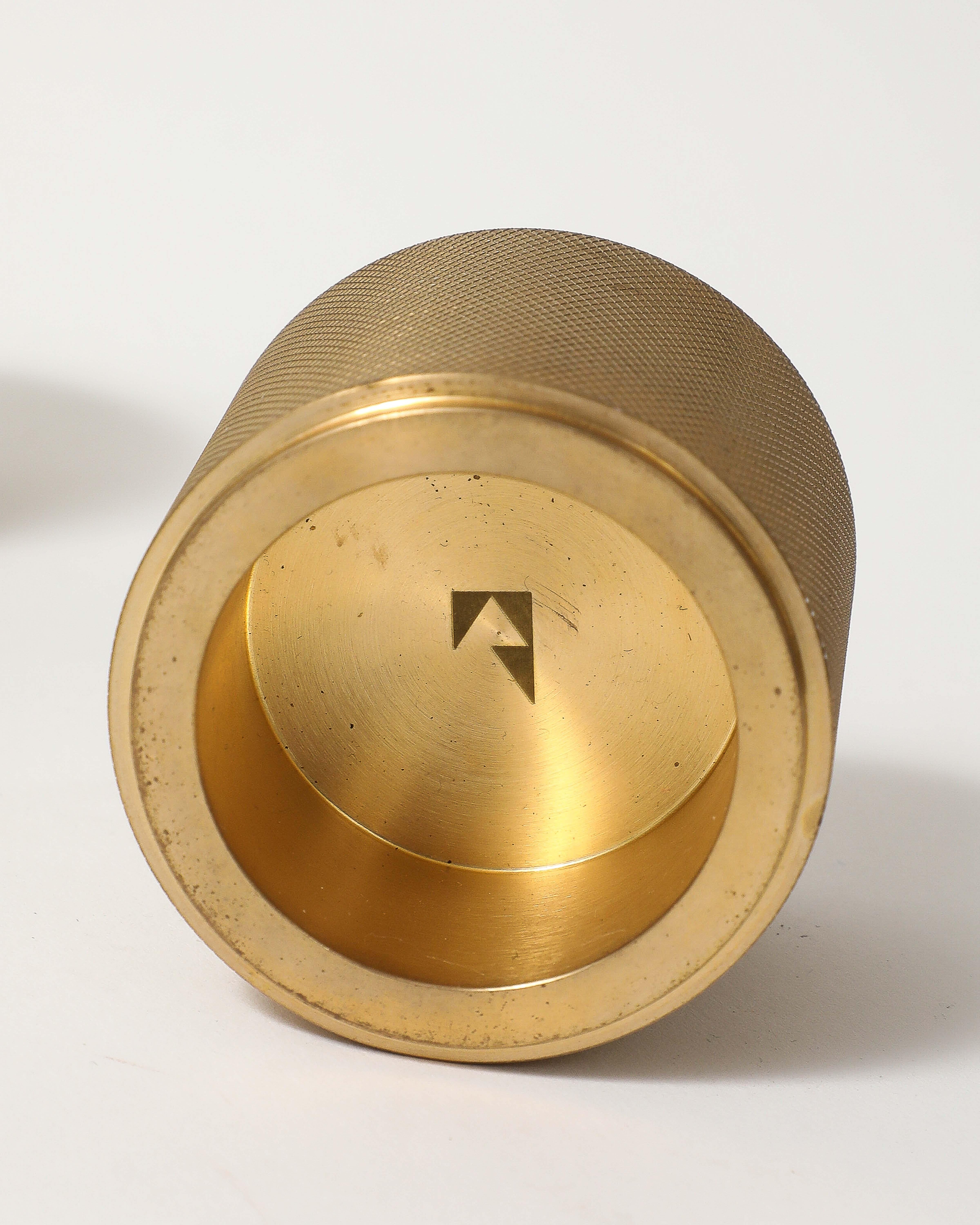 Set di portacandele in ottone Machin con zigrinatura fine di Klaar Prims in vendita 2