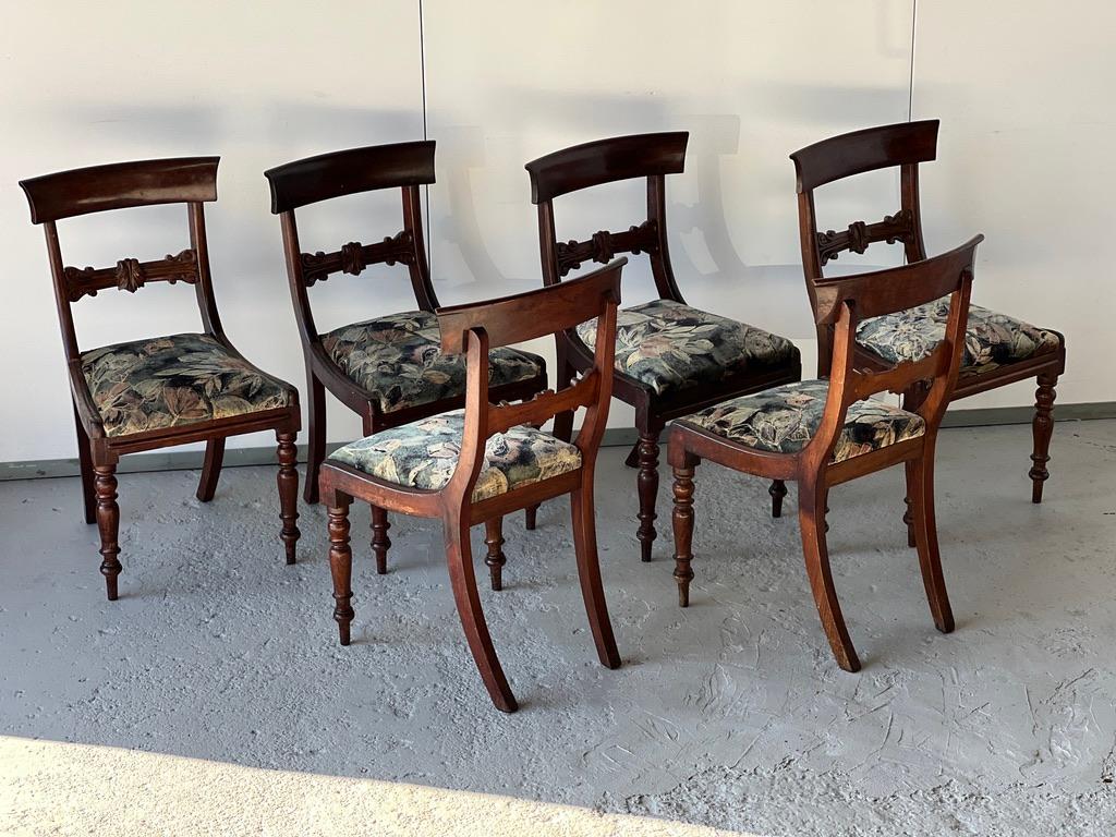 Set of Mahogany dining romm, English work, 19th century For Sale 6