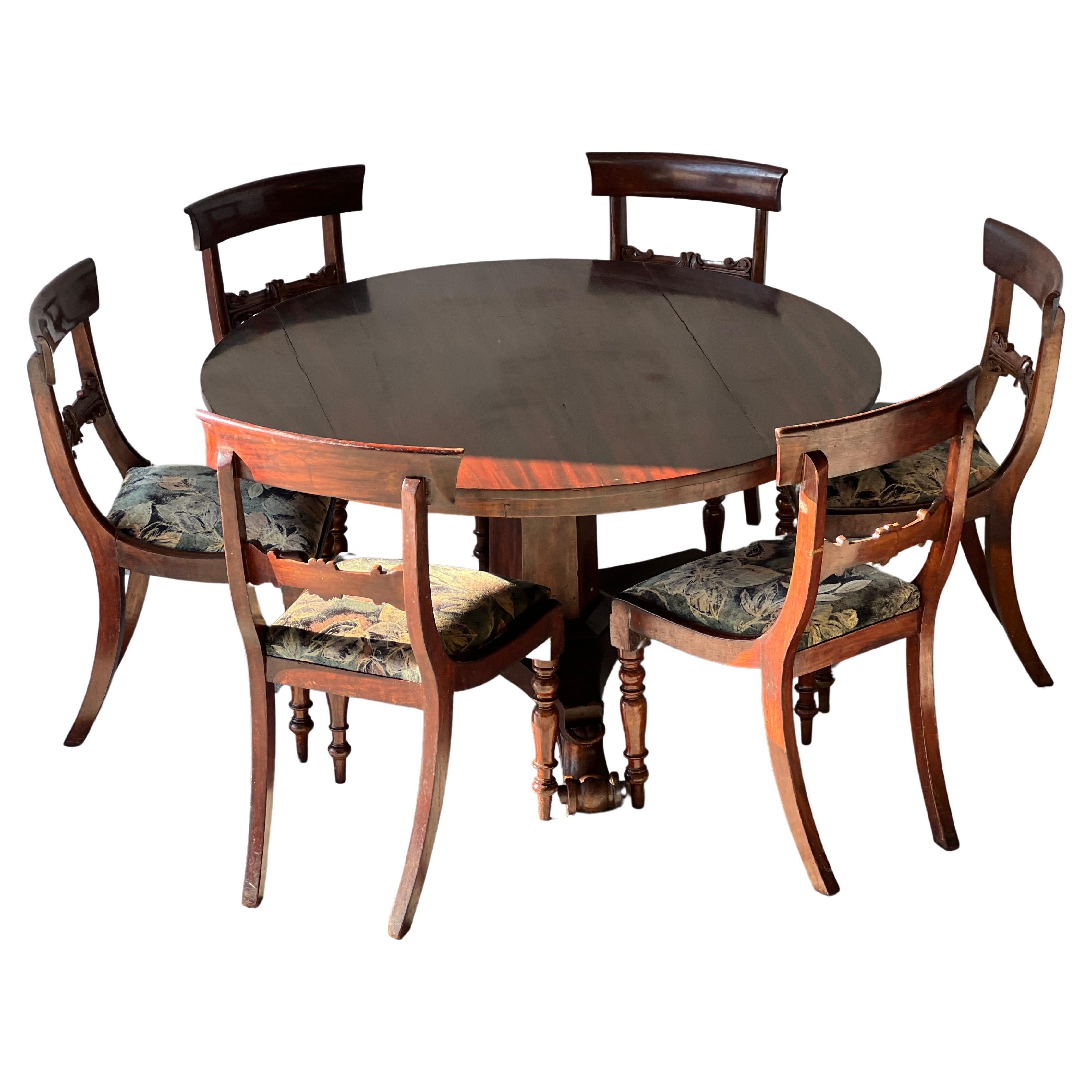 Set of Mahogany dining romm, English work, 19th century For Sale