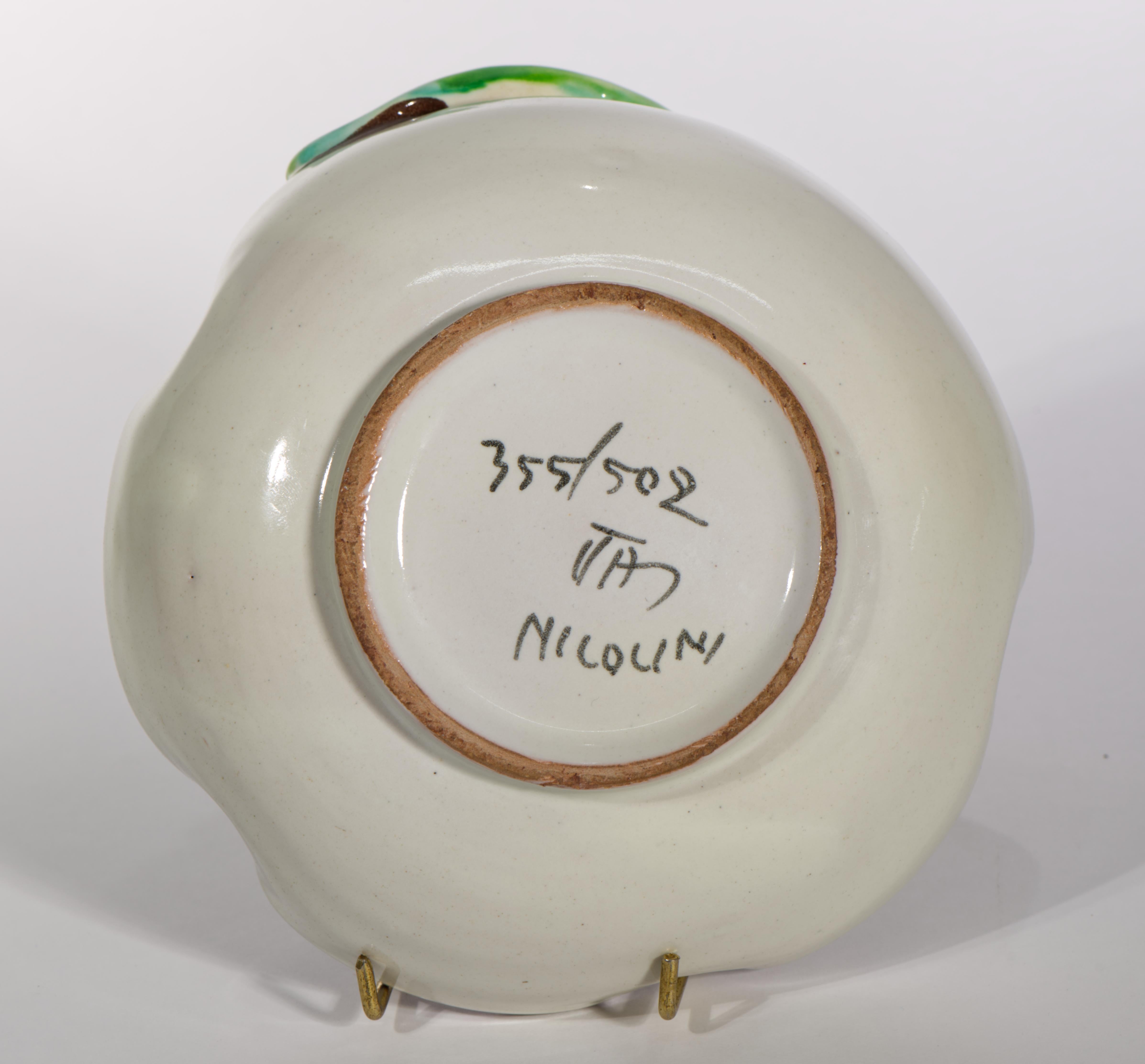 Ensemble de vases et plateaux en majolique avec décor de poires, Deruta Italie 1950s-1960s Bon état - En vente à Clifton Springs, NY