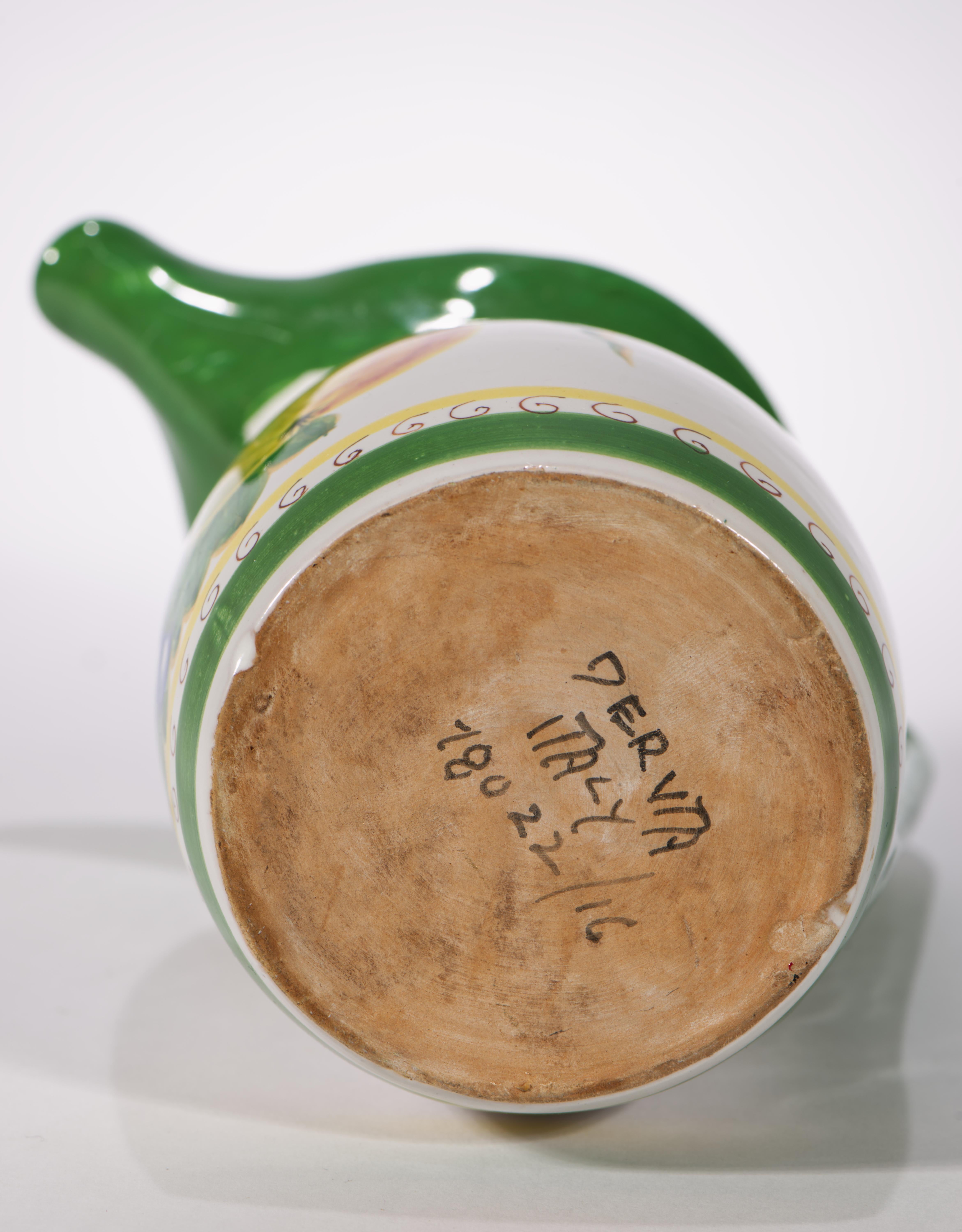 Céramique Ensemble de vases et plateaux en majolique avec décor de poires, Deruta Italie 1950s-1960s en vente