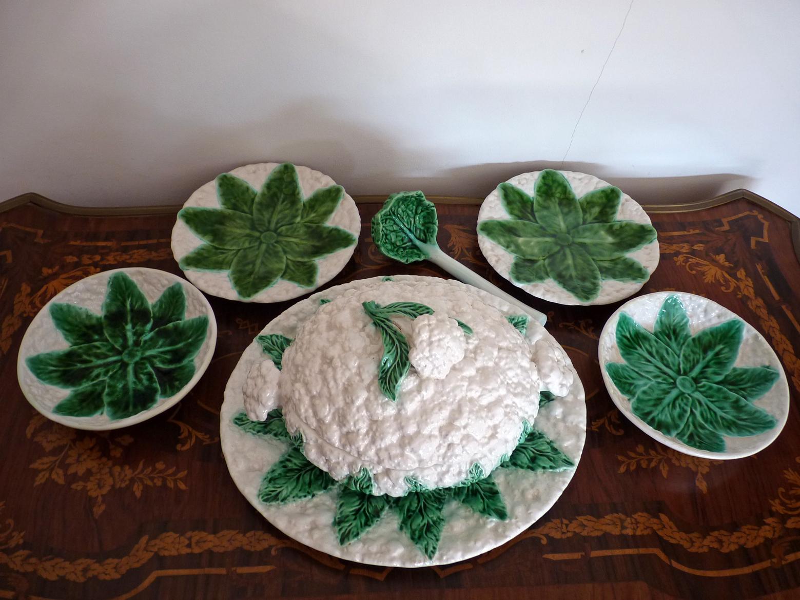 Glazed Set of Majolica Pottery Cauliflower Tureen Box Dishes, Tray Platter, Cover