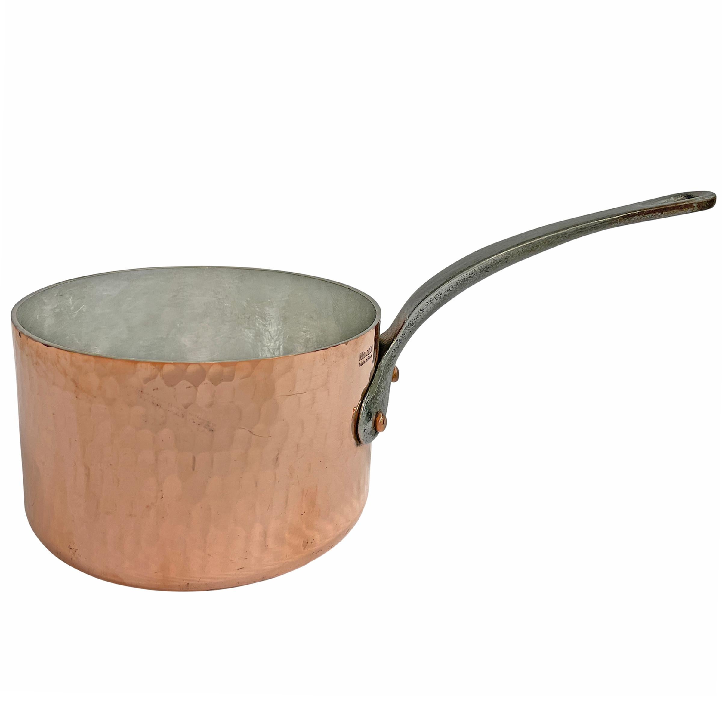 Set of French Mauviel Hammered Copper Saucepans In Good Condition In Chicago, IL