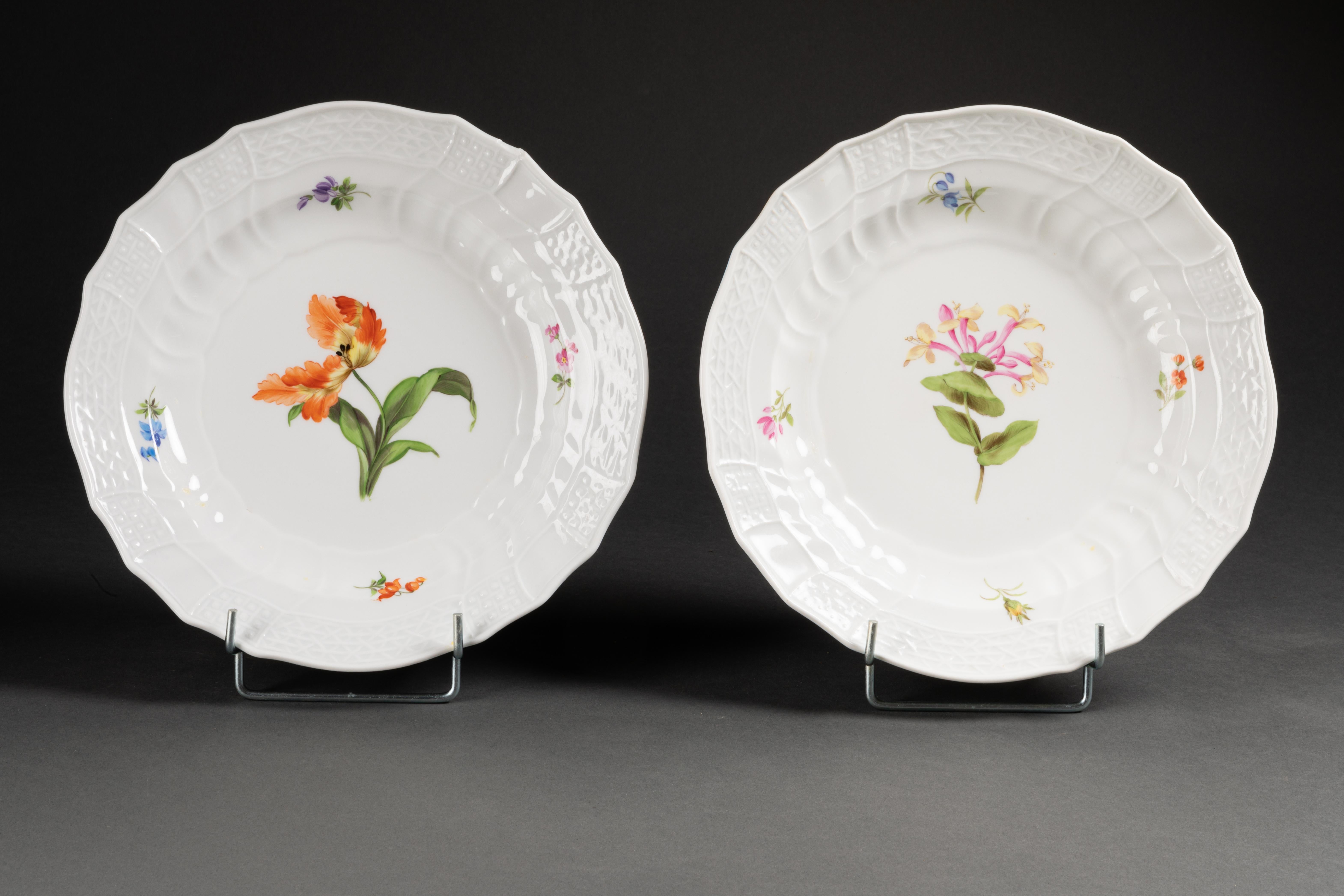 Set of 26 Meissen Plates For Sale 8