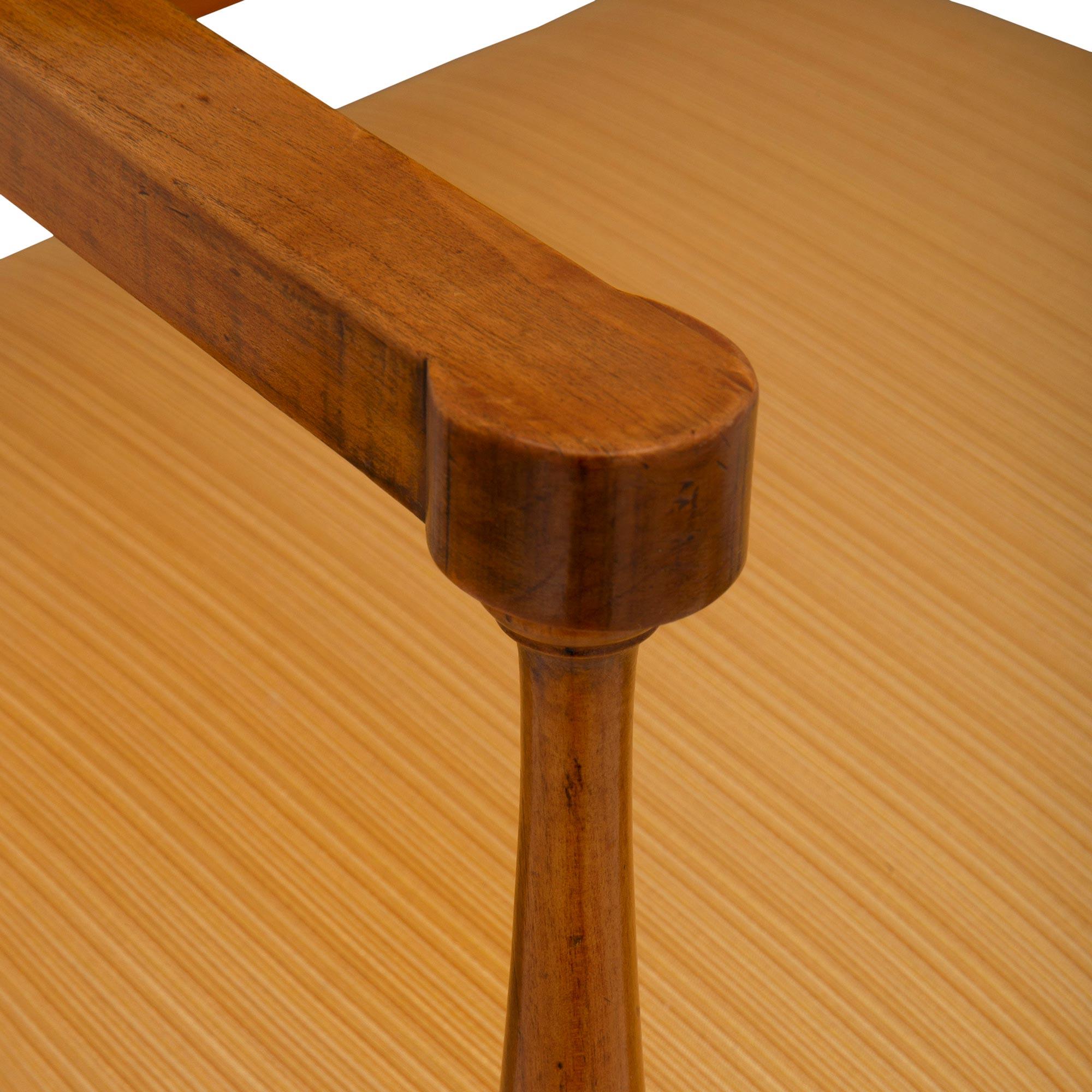 XIXe siècle Ensemble de chaises de salle à manger Biedermeier du milieu du 19e siècle en vente