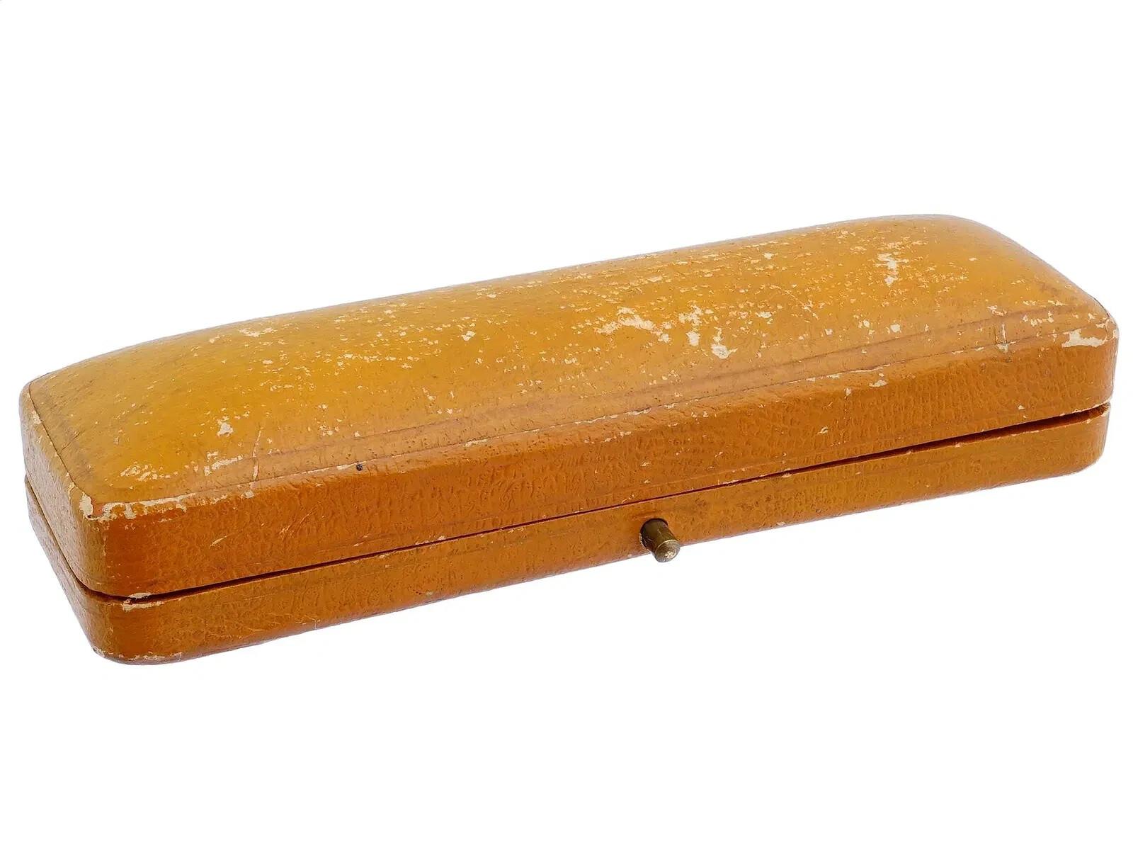 Set di gemelli da polso con smalto e placcatura in oro della metà del secolo scorso in vendita 5