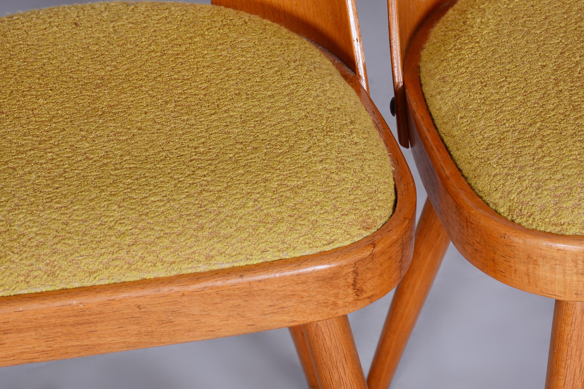 Mid-Century Modern Ensemble de chaises en hêtre brun et jaune du milieu du siècle, Oswald Haerdtl, années 1950, Tchèque en vente