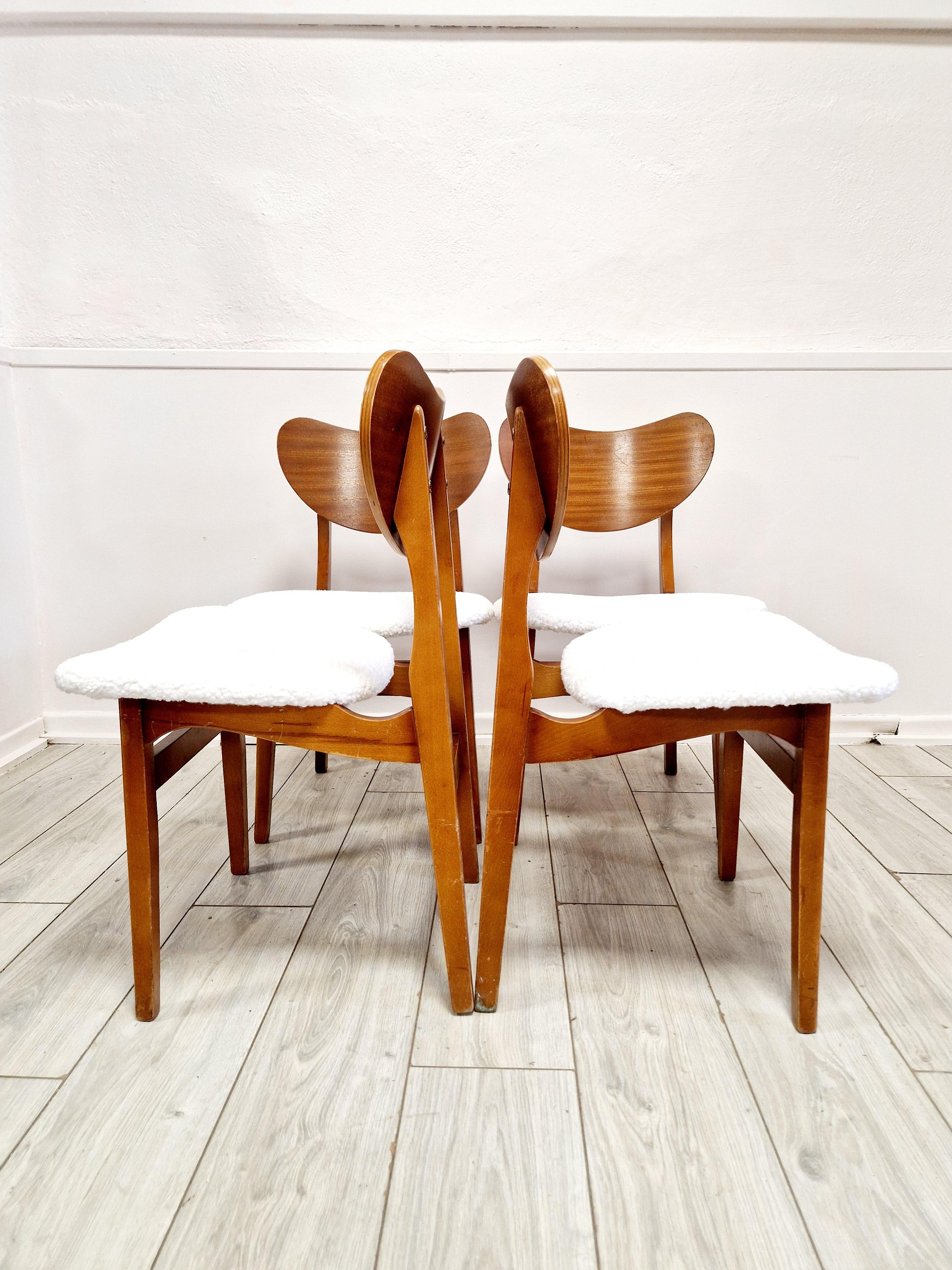 Teck Ensemble de chaises de salle à manger à dossier papillon du milieu du siècle 1960 en vente